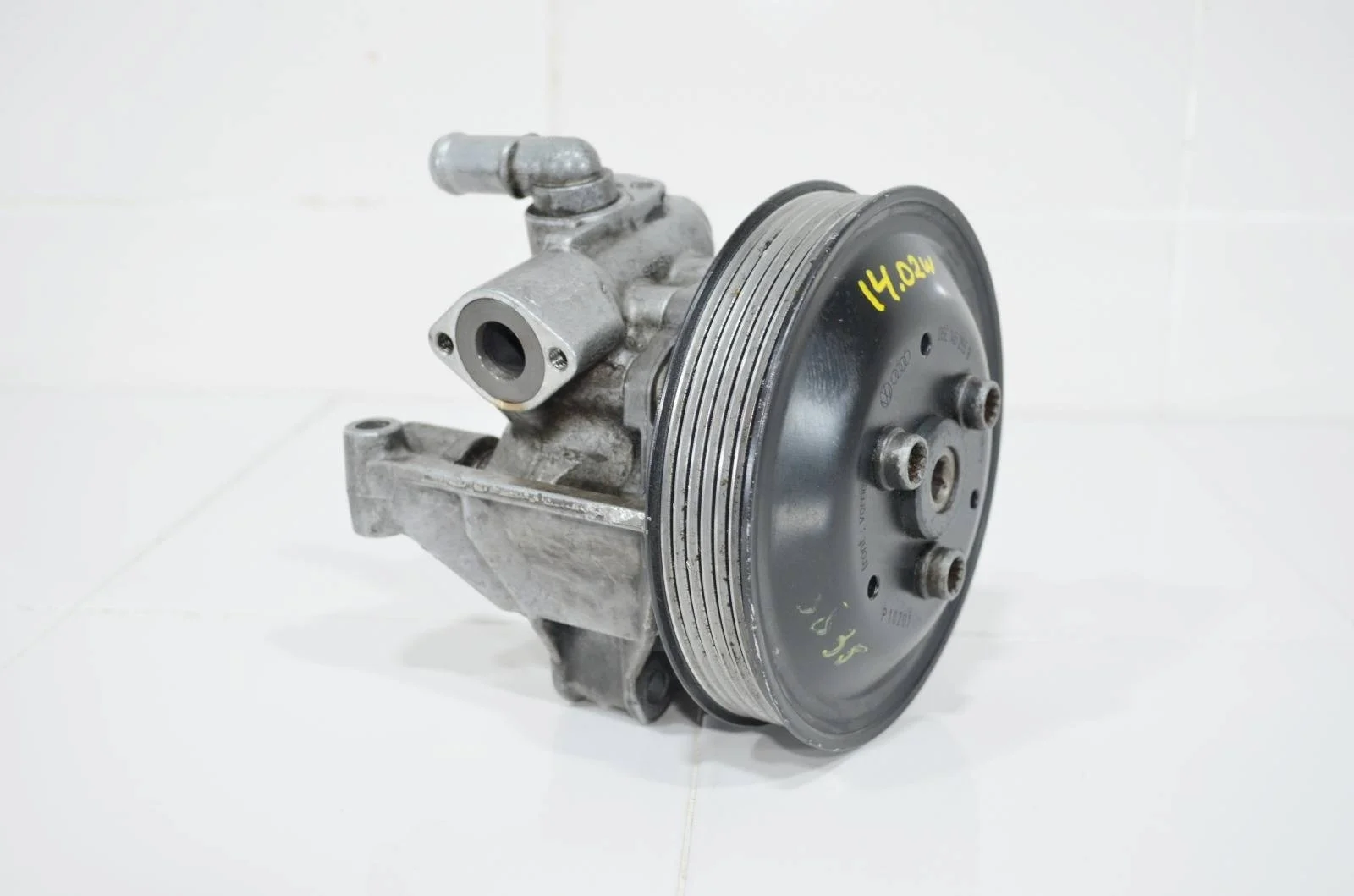 Насос ГУР AUDI Q5 2008+ 8R0145155T 8R