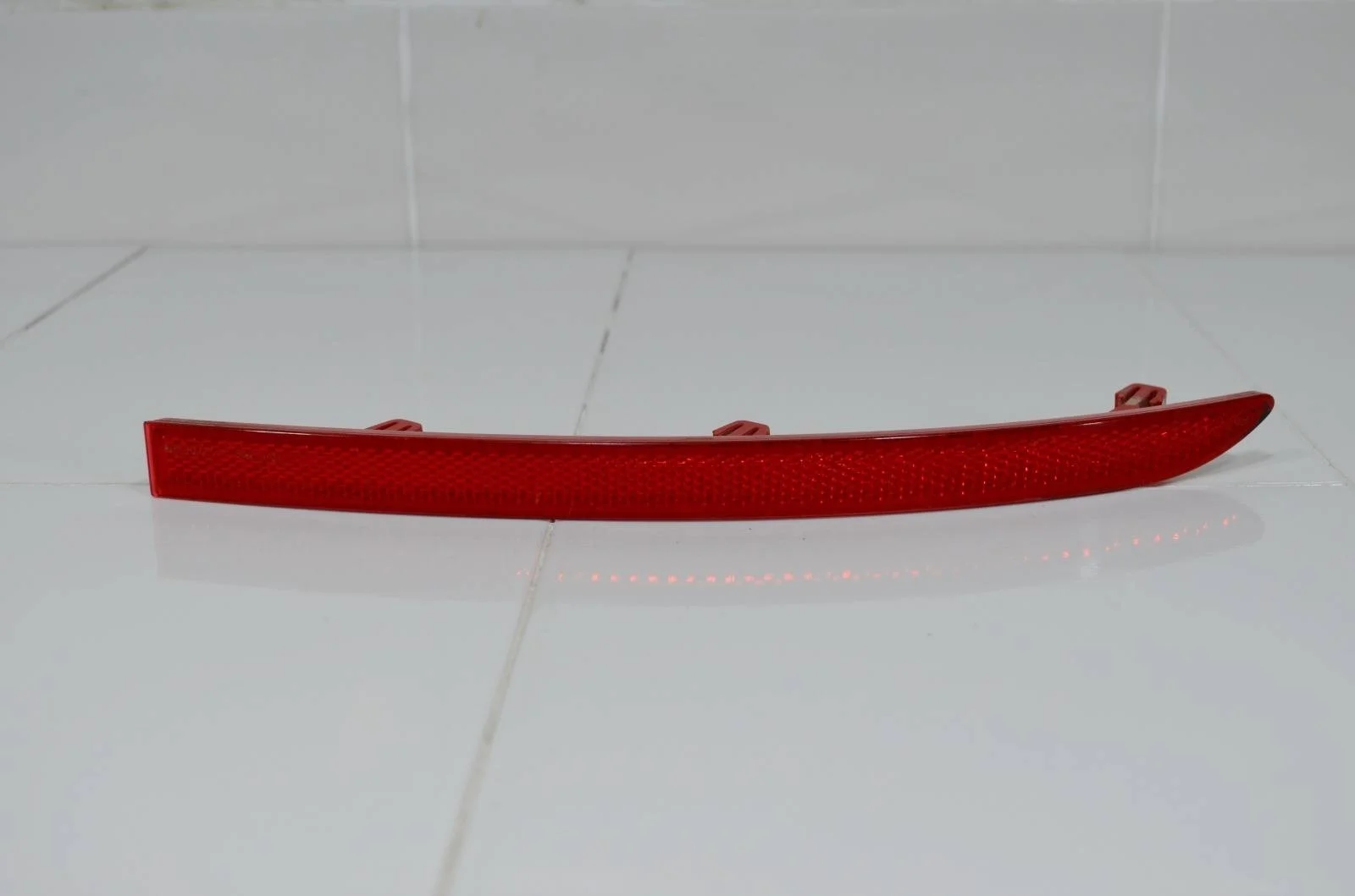 Отражатель VOLKSWAGEN TIGUAN 2008-2018 5N0945106 1, задний правый