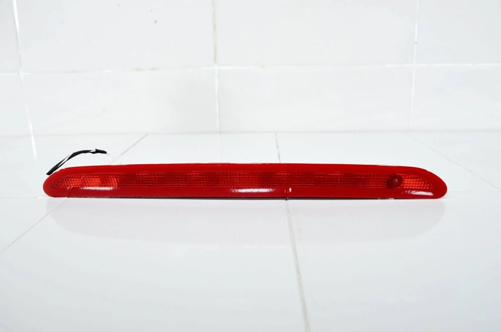 Дополнительный стоп сигнал VOLKSWAGEN TIGUAN 2016+ 5K0945087D 2