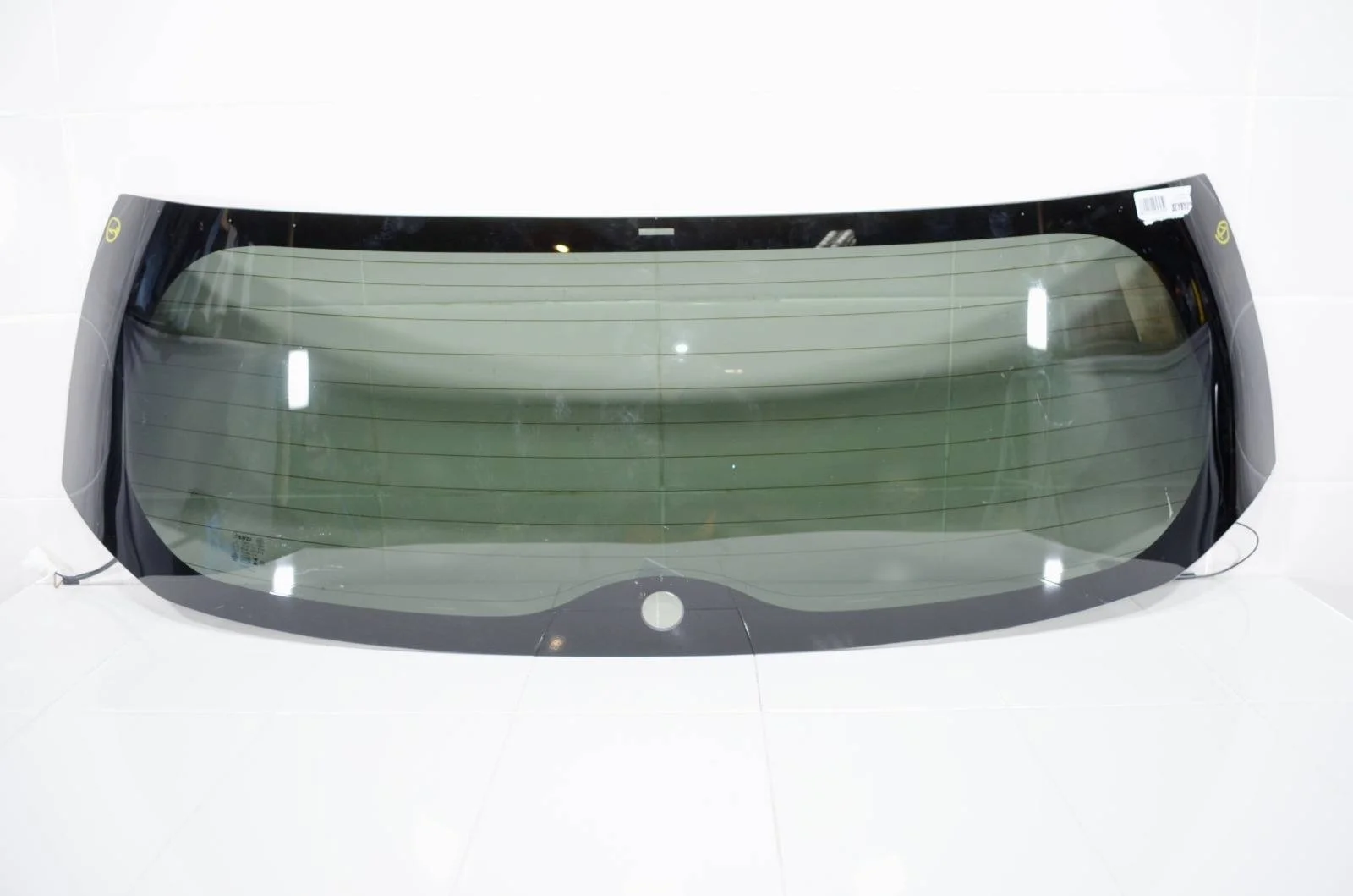 Стекло крышки багажника (с обогревом) TOYOTA RAV4 2013-2019 6810542150 A40