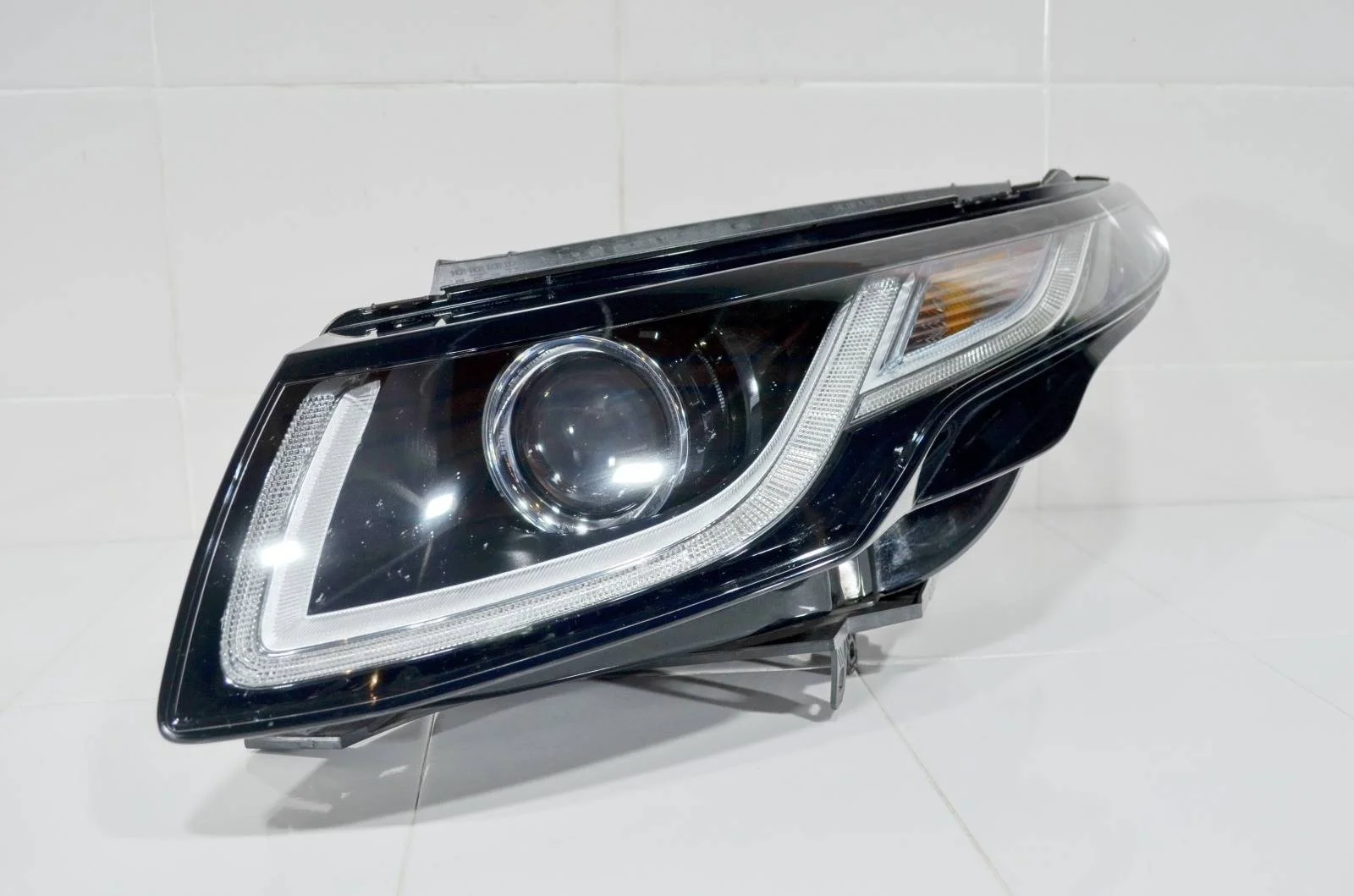 Фара LAND ROVER RANGE ROVER EVOQUE 2015+ LR072628 L538, левая