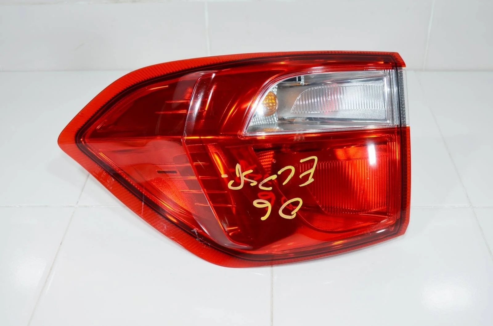 Фонарь FORD ECOSPORT 2014-2019 2304083 CR1, левый