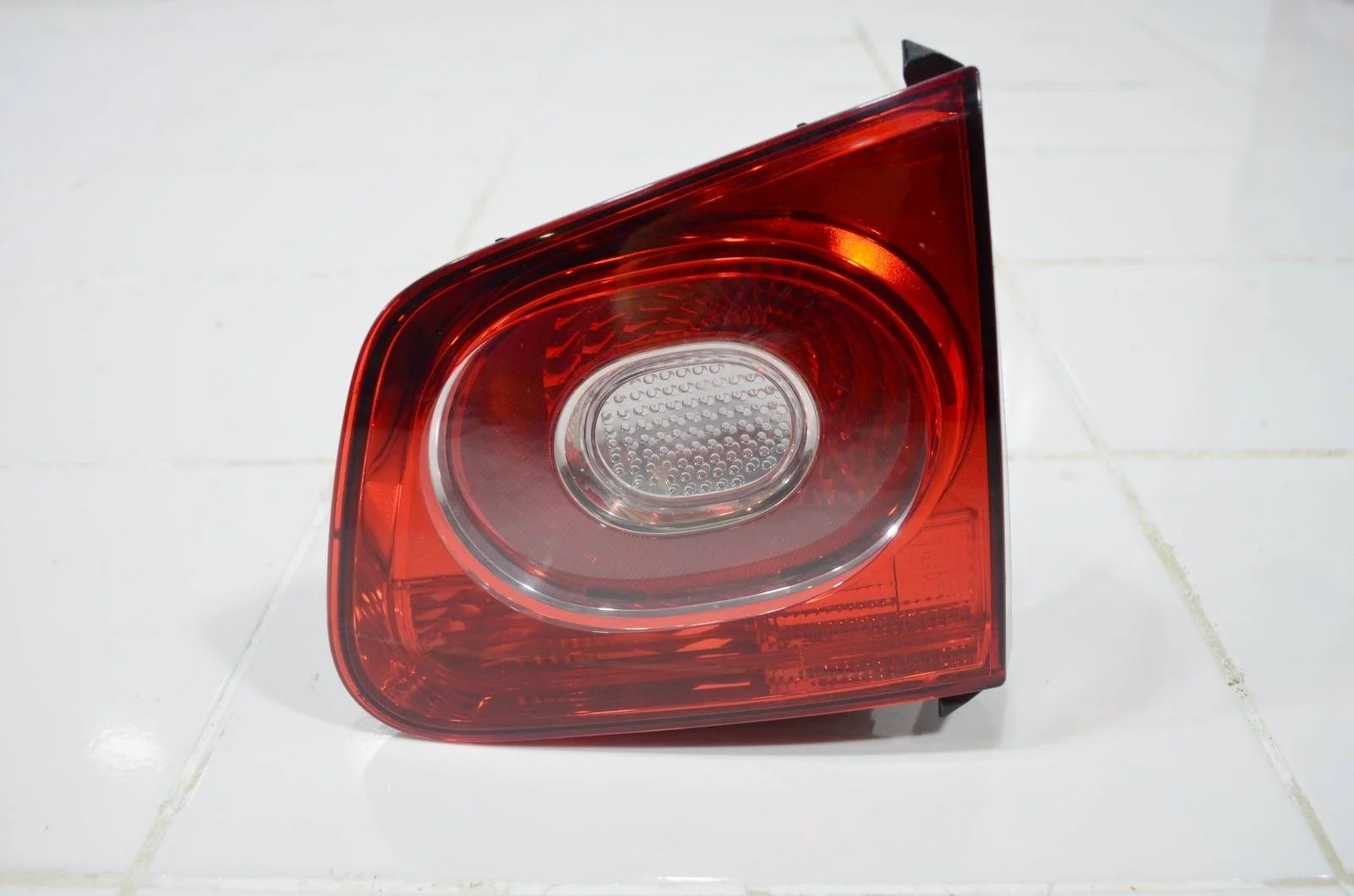 Фонарь VOLKSWAGEN TIGUAN 2008-2011 5N0945094B 1, правый