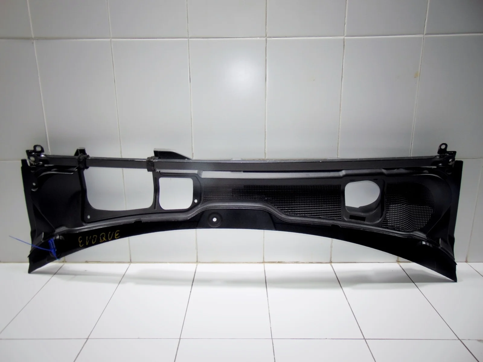 Жабо LAND ROVER RANGE ROVER EVOQUE 2011+ LR027199 L538