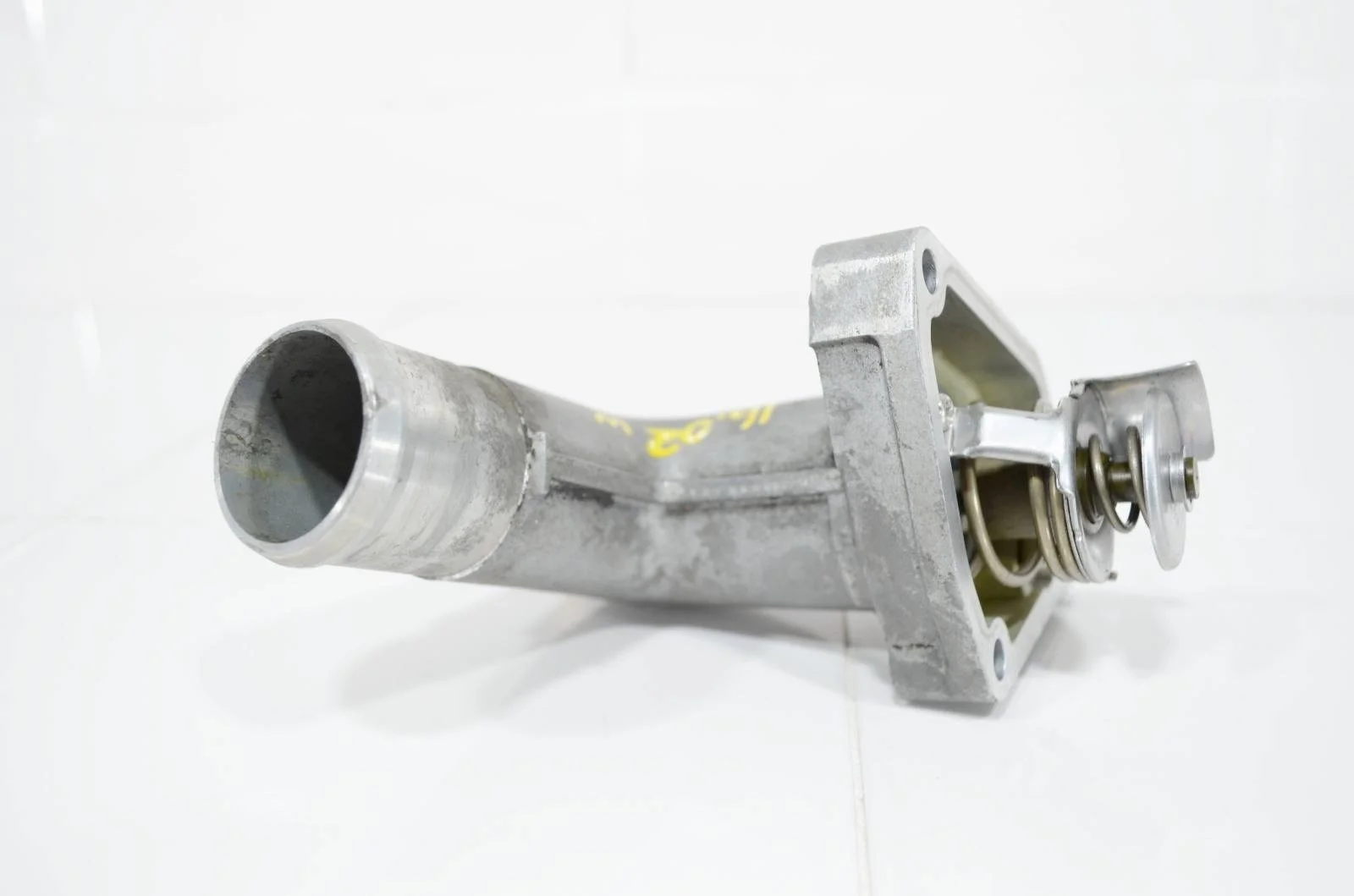 Фланец двигателя системы охлаждения NISSAN TEANA 2008-2013 21200JA10A J32 2.5 QR25DE