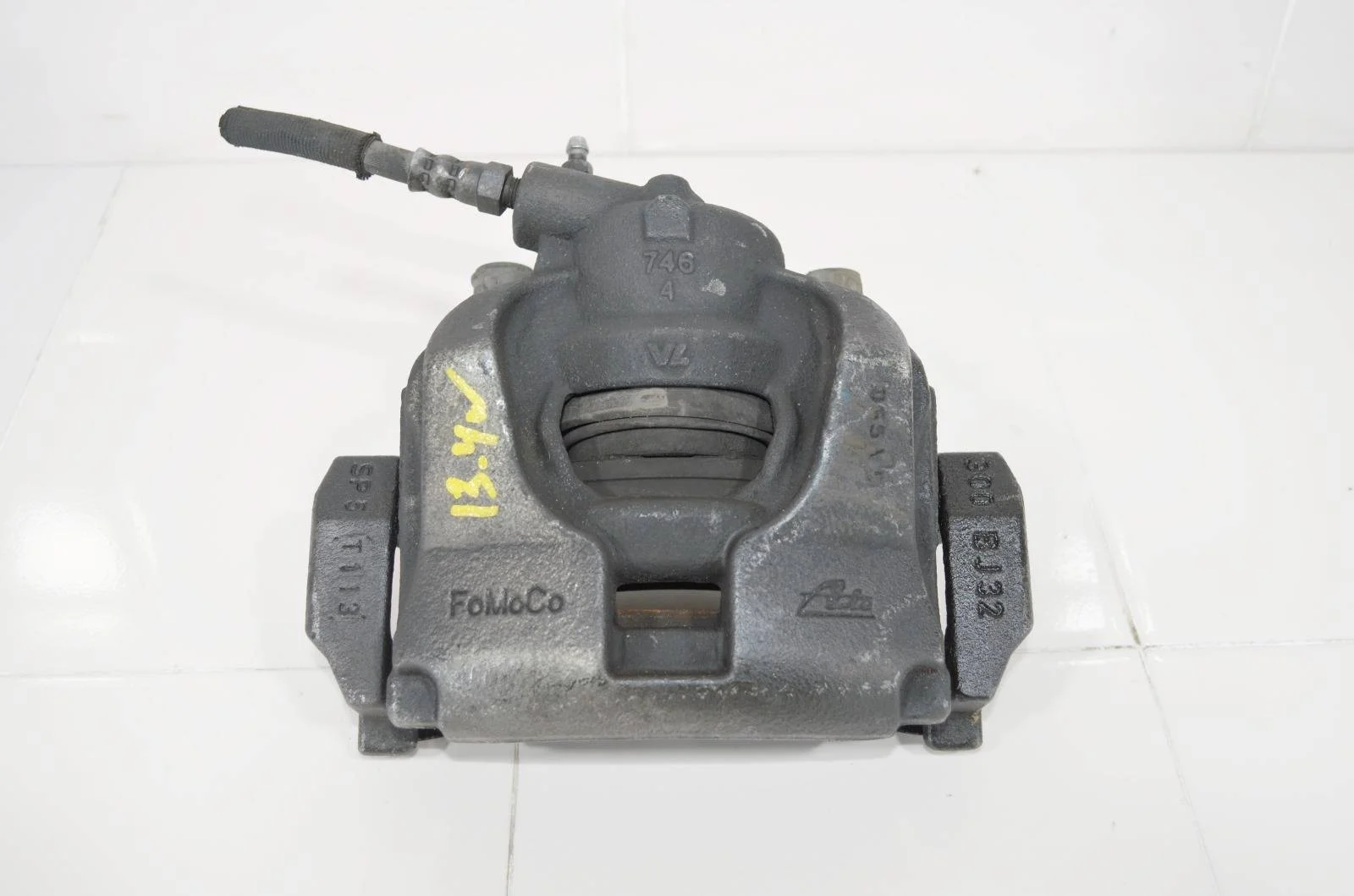 Суппорт тормозной LAND ROVER FREELANDER 2 2006-2014 LR015386 L359, передний правый