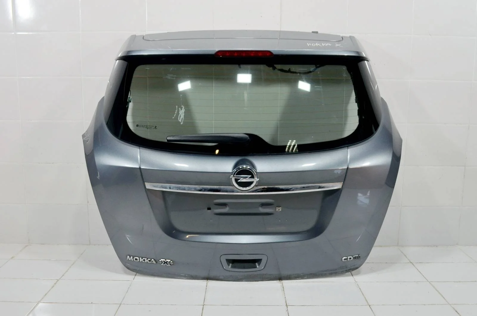 Крышка багажника OPEL MOKKA 2013+ 25981261