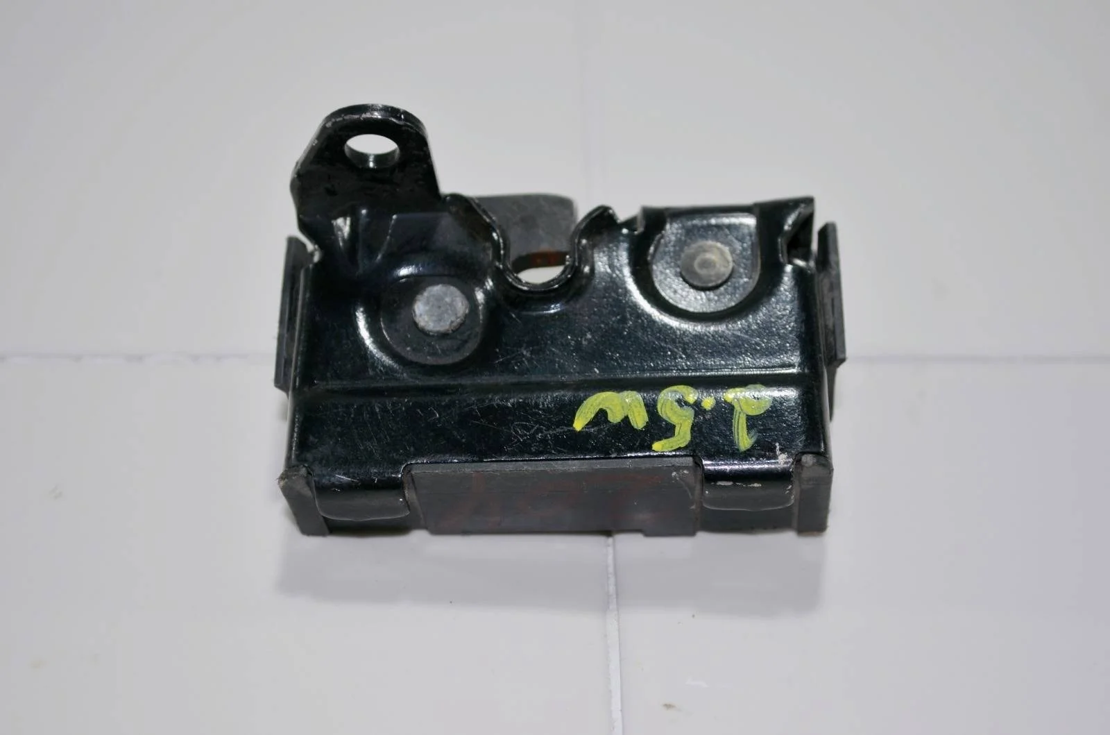 Замок капота MERCEDES-BENZ C-Class 2007-2015 A2048800160 W204