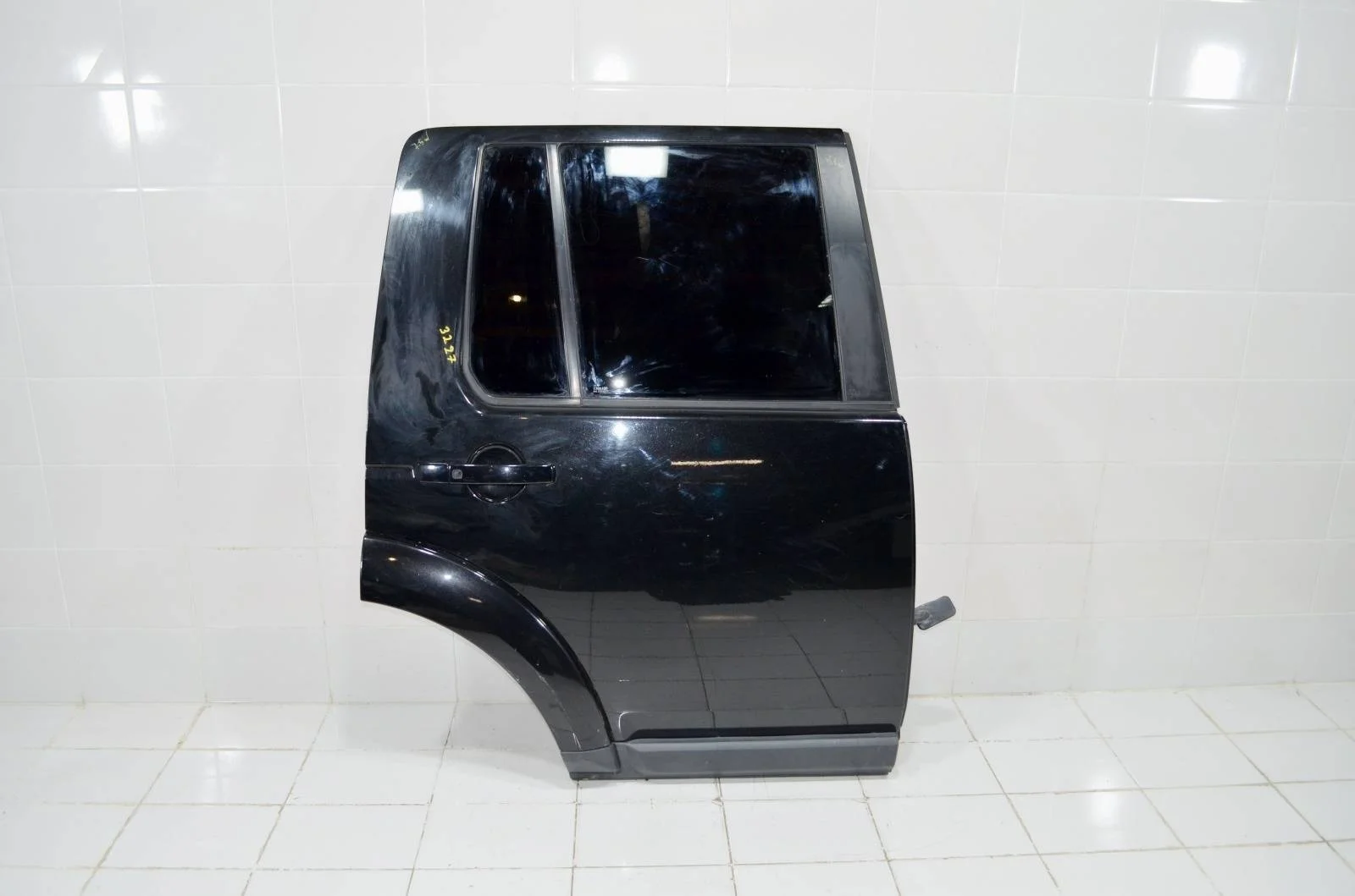 Дверь LAND ROVER DISCOVERY 2004-2016 BFA780180 3/4, задняя правая