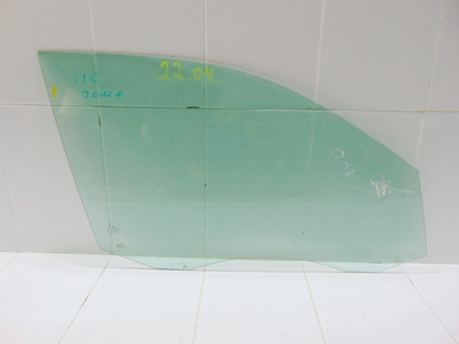 Стекло двери VOLKSWAGEN TIGUAN 2006+ 5N0845202 1, переднее правое