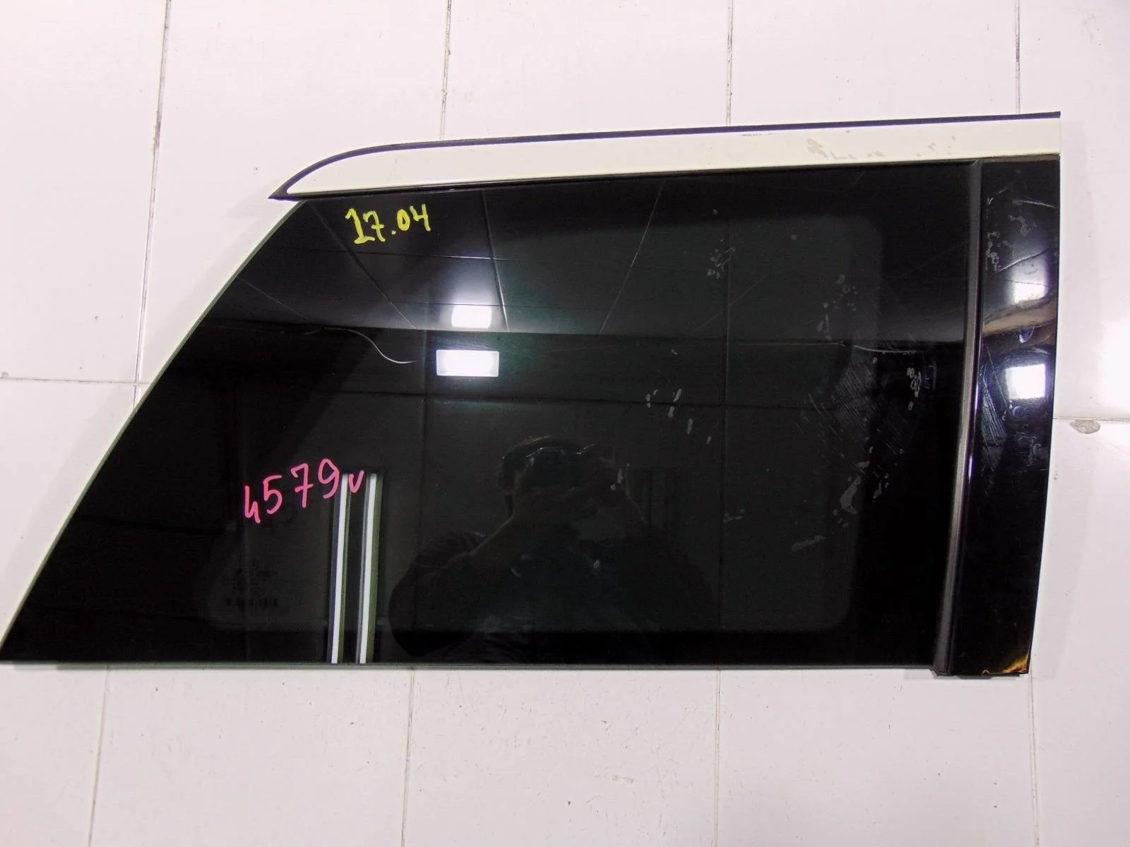 Стекло кузовное MERCEDES-BENZ GL-Class 2006-2012 A1646702250 X164, заднее правое