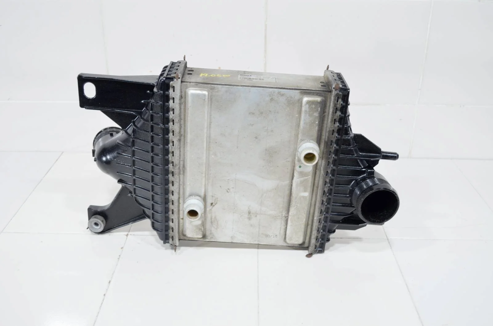 Интеркулер LAND ROVER 2016+ LR062405 L405