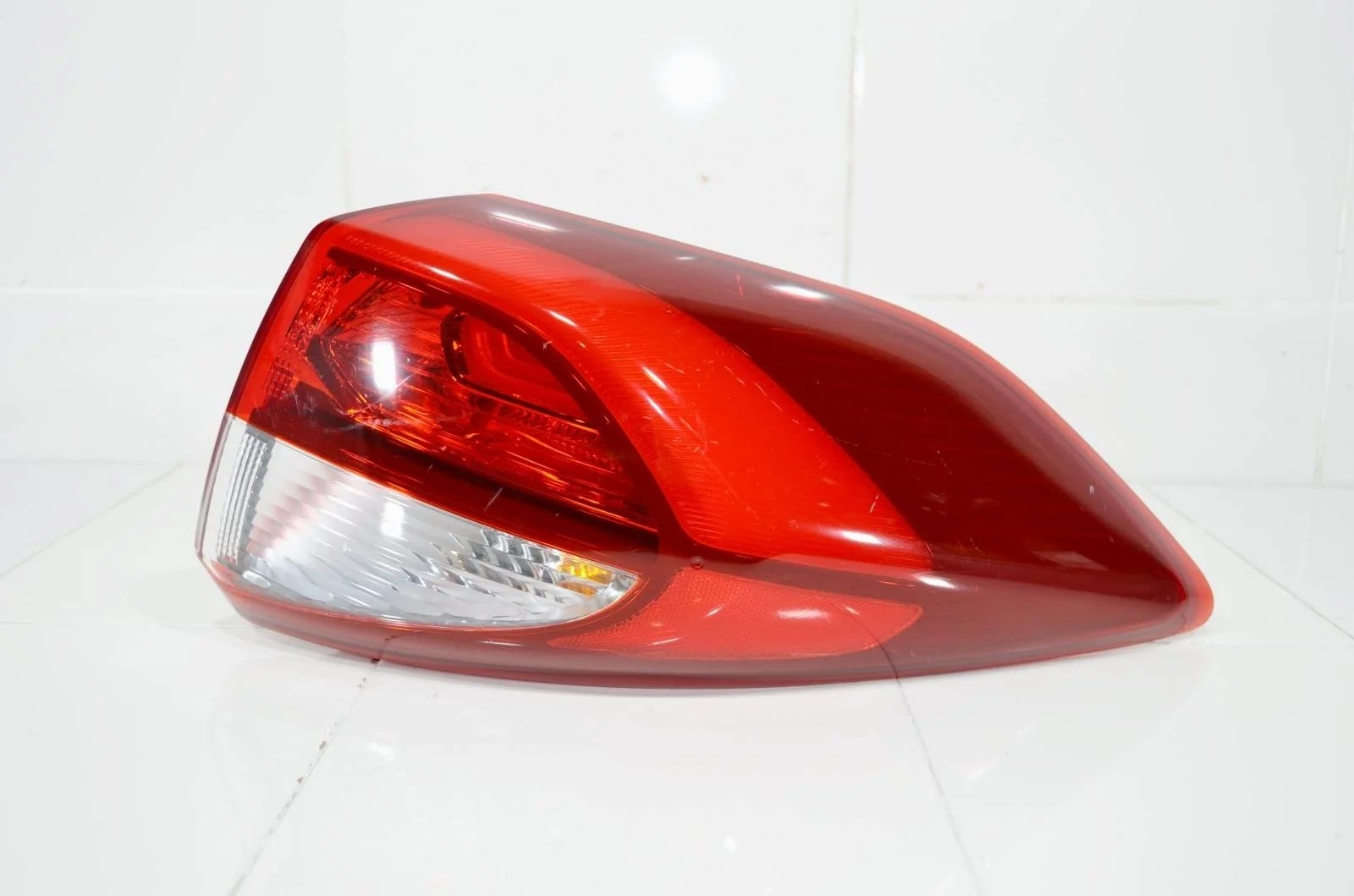 Фонарь HYUNDAI TUCSON 2015+ 92402D7100 TL, правый