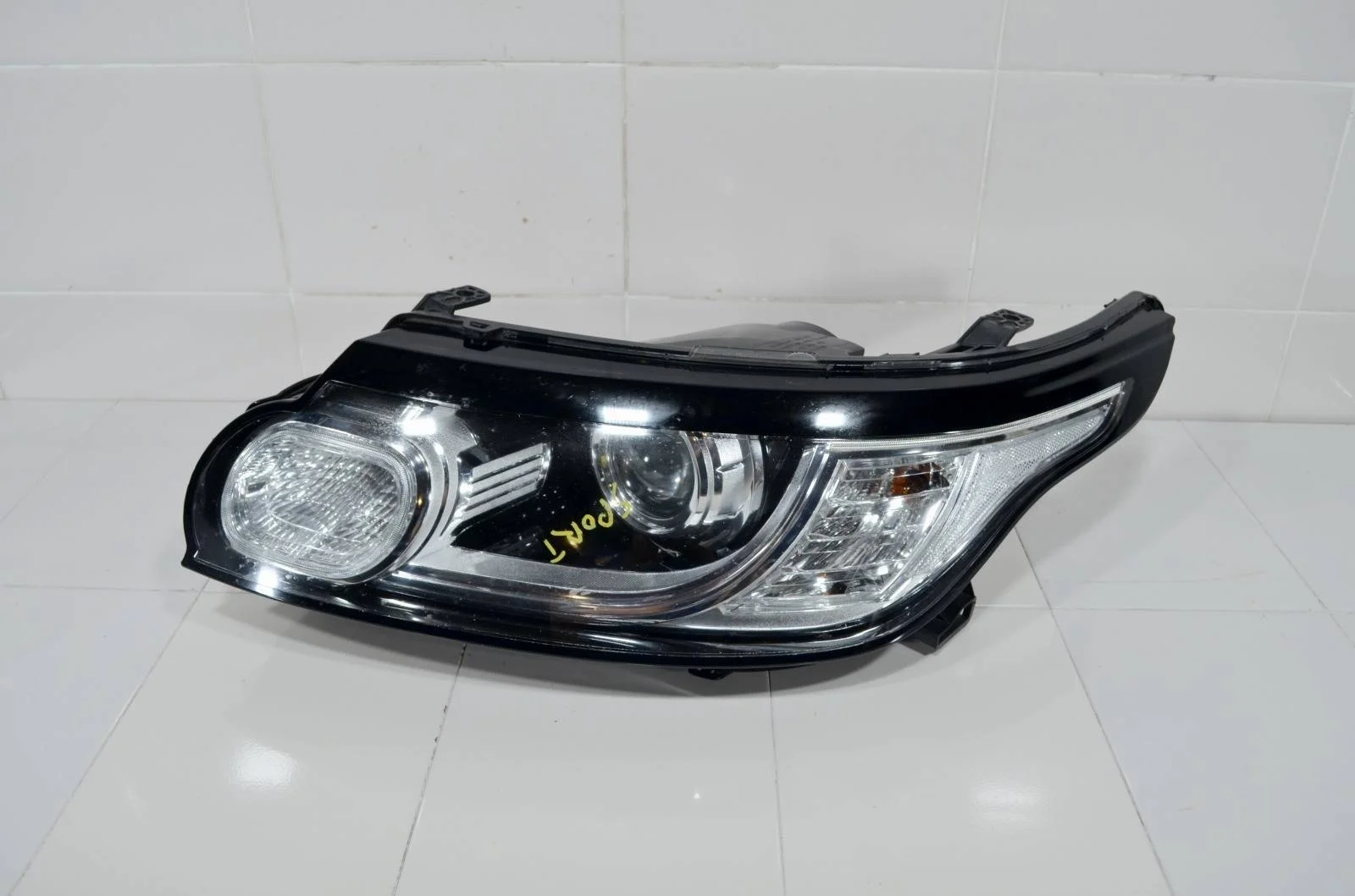 Фара LAND ROVER SPORT 2013+ LR057280 L494, левая