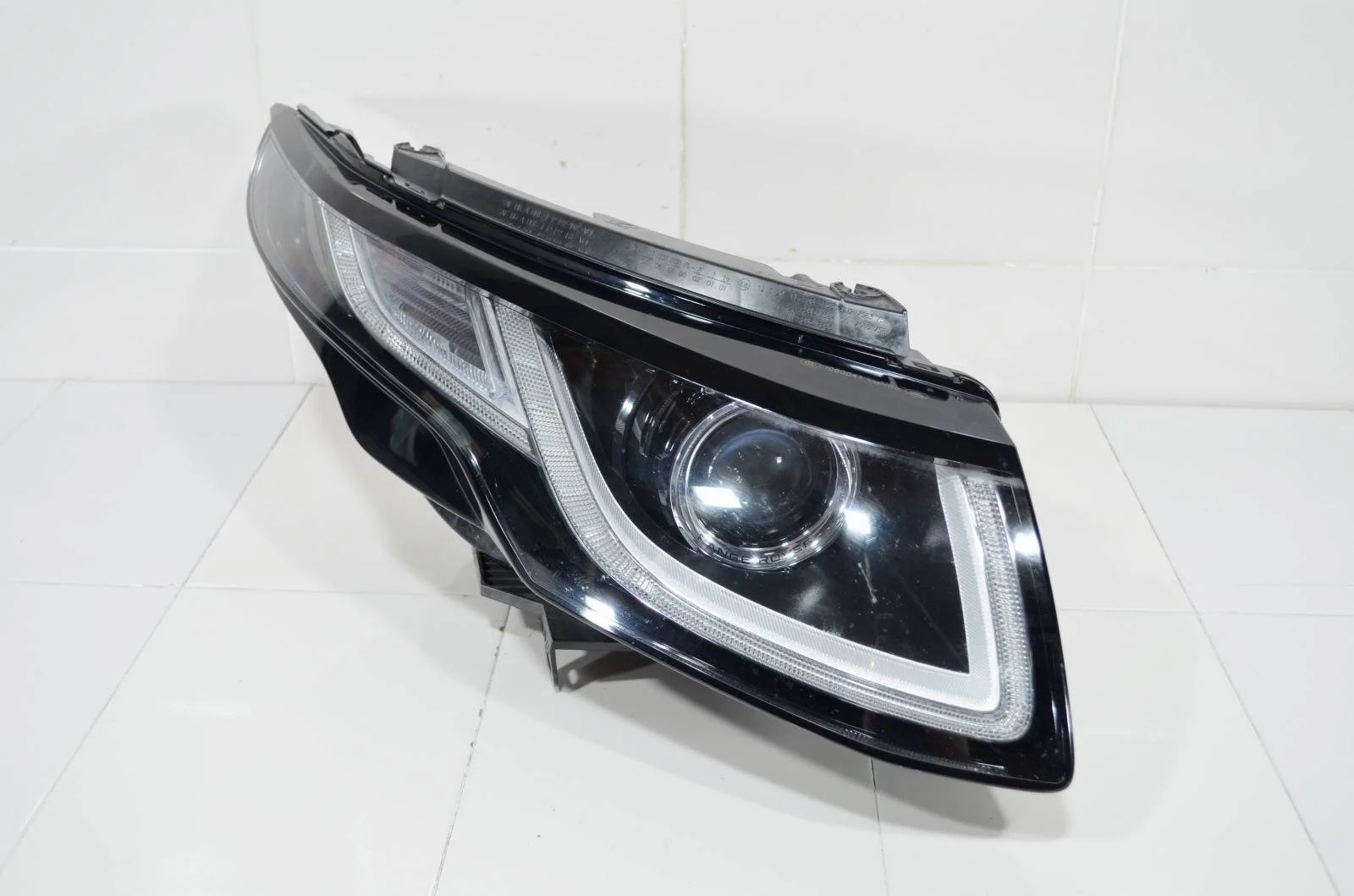 Фара LAND ROVER RANGE ROVER EVOQUE 2015+ LR072619 L538, правая