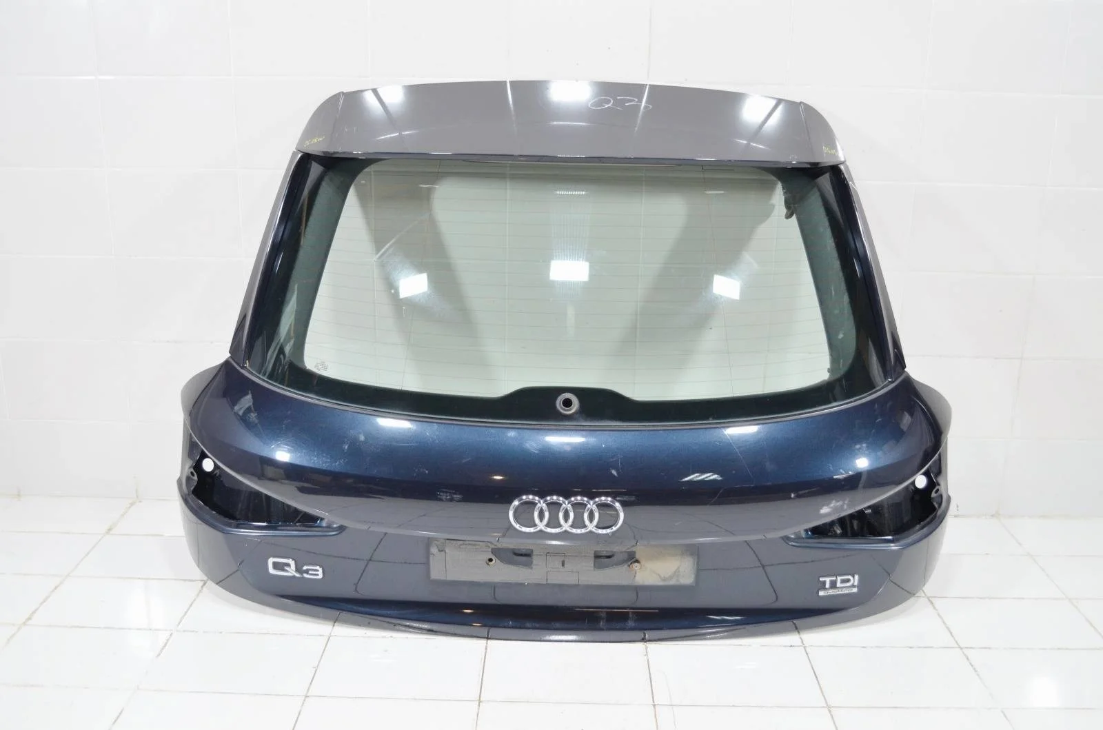 Крышка багажника AUDI Q3 2011+ 8U0827025 8U