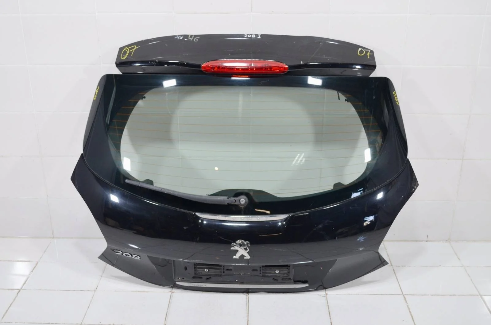 Крышка багажника PEUGEOT 208 2012+ 9672664480 CC