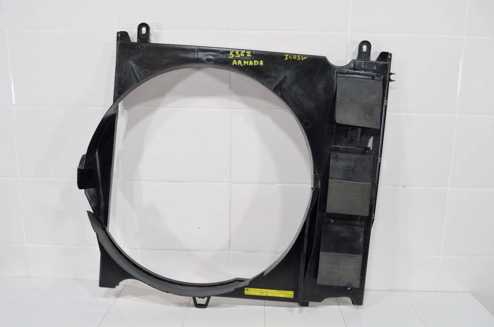 Кожух вентилятора NISSAN ARMADA 2003+ 214767S000 TA60