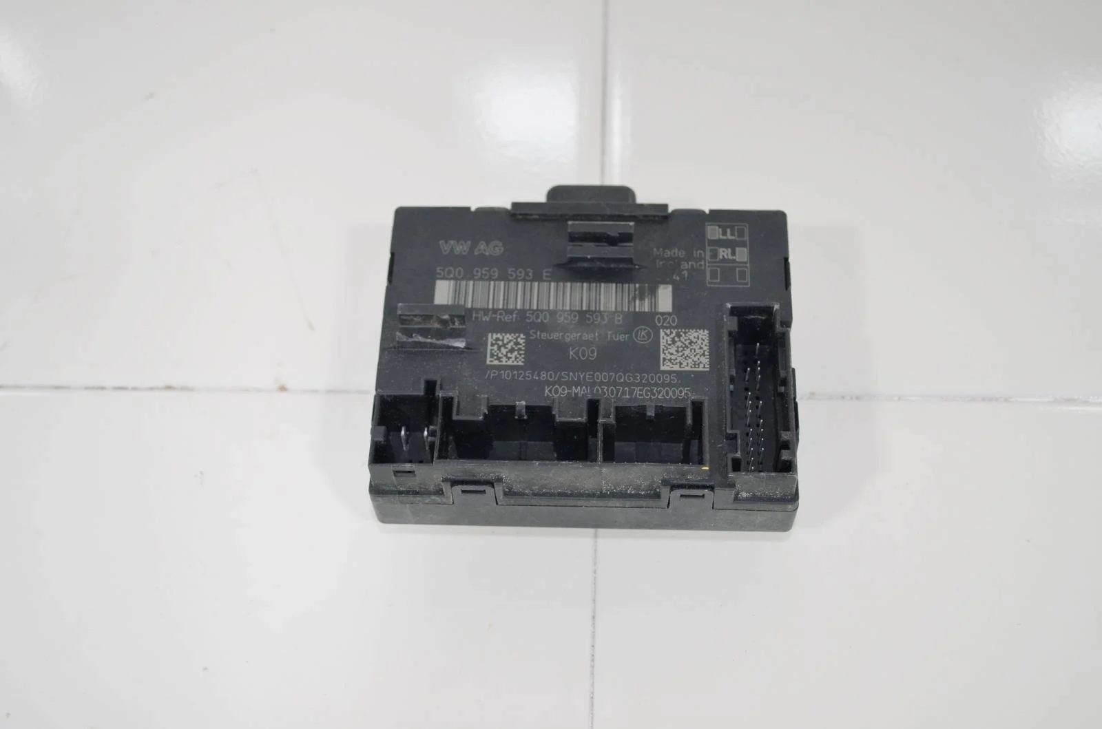 Блок управления двери VOLKSWAGEN TIGUAN 2016+ 5Q0959593E 2, передний левый
