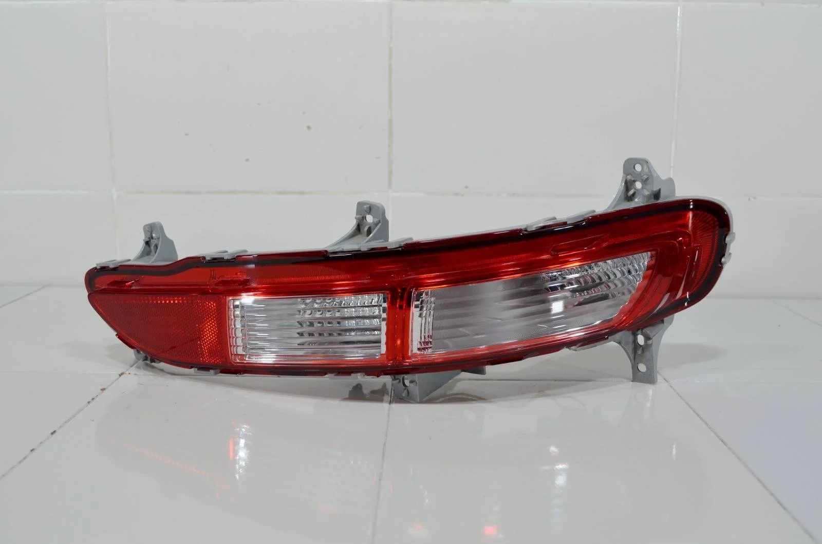 ПТФ KIA SPORTAGE 2016+ 92406D9210 4 QLE, задний правый