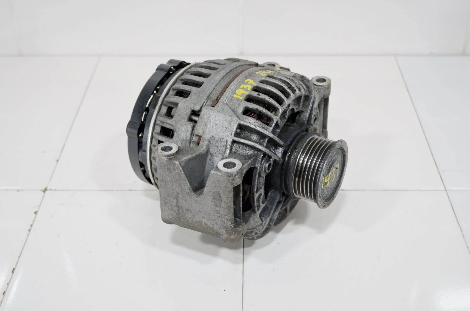 Генератор VOLKSWAGEN TIGUAN 2006-2017 06B903016AB 1