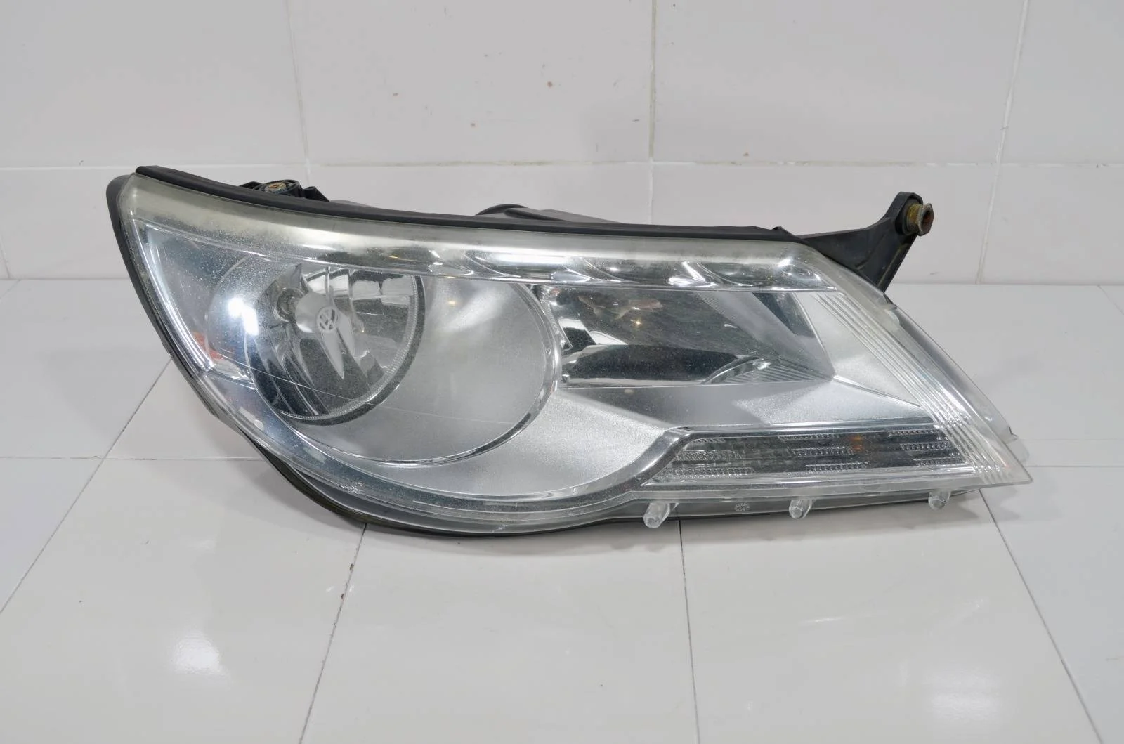 Фара VOLKSWAGEN TIGUAN 2006-2011 5N1941032AC NF, правая