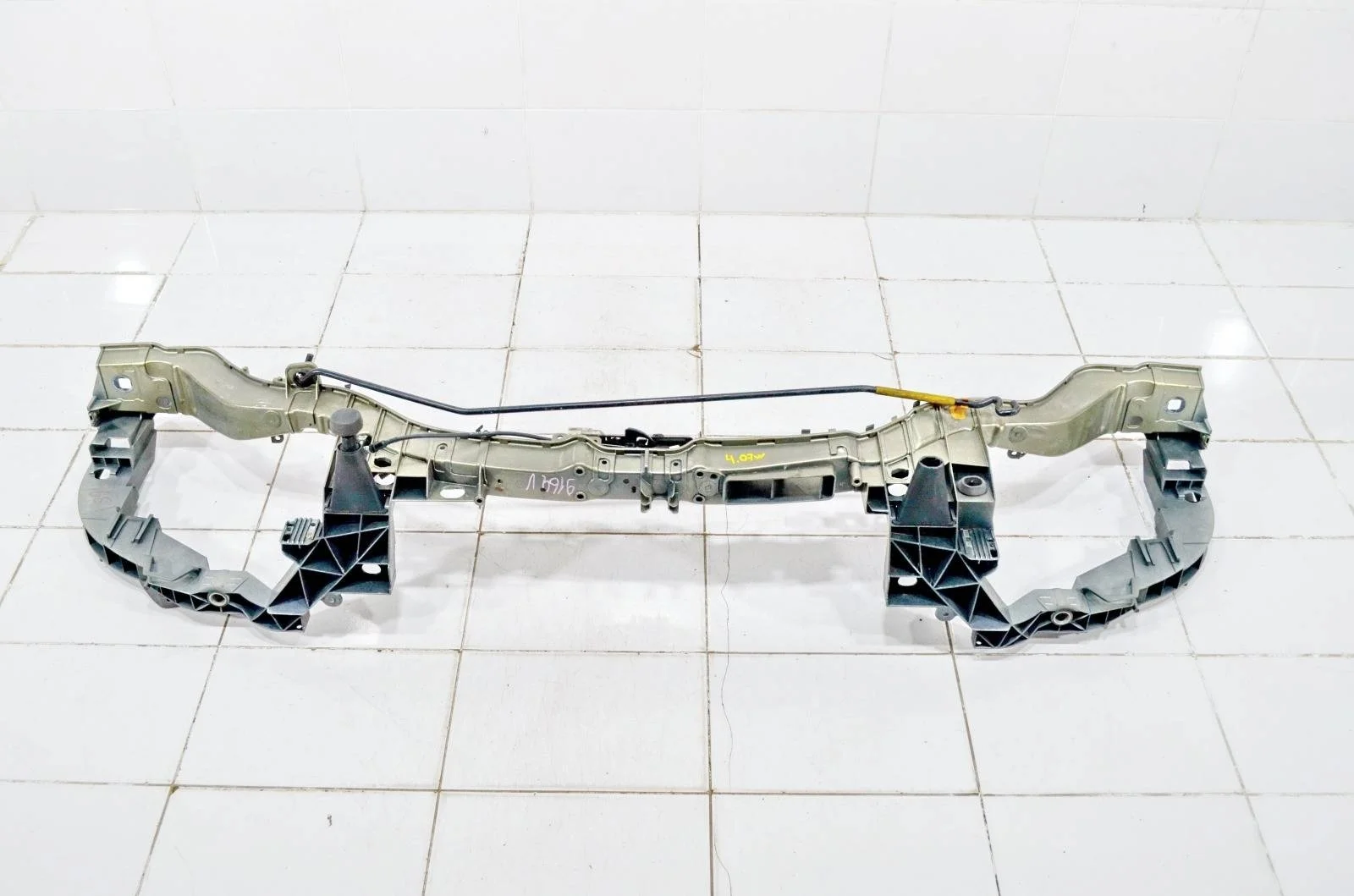 Панель передняя (телевизор) Ford Kuga 2012+ 1788544 CBS