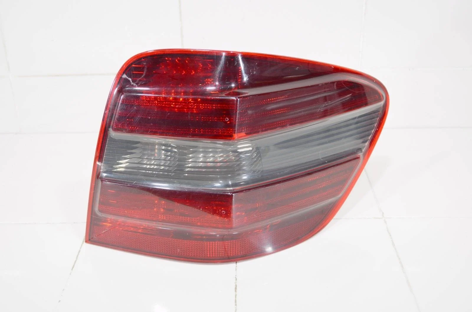 Фонарь MERCEDES-BENZ M-Class 2005+ A1649061200 W164, правый