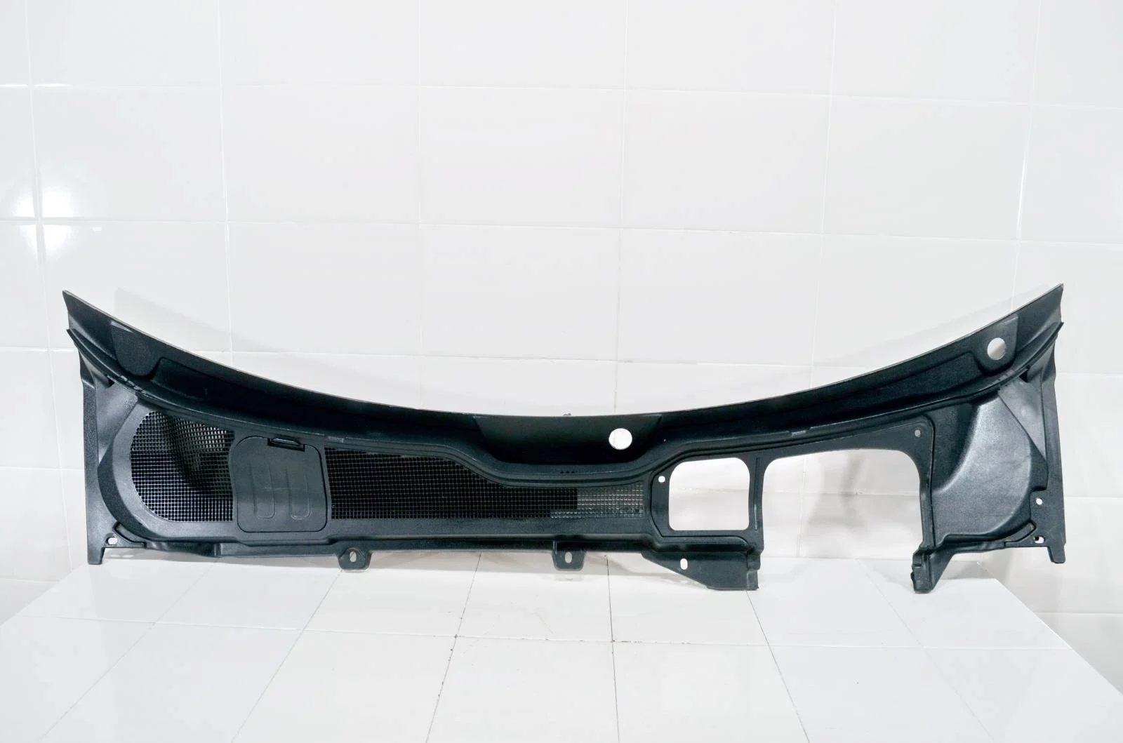 Жабо решетка LAND ROVER RANGE ROVER EVOQUE 2011-2018 LR027199 L538