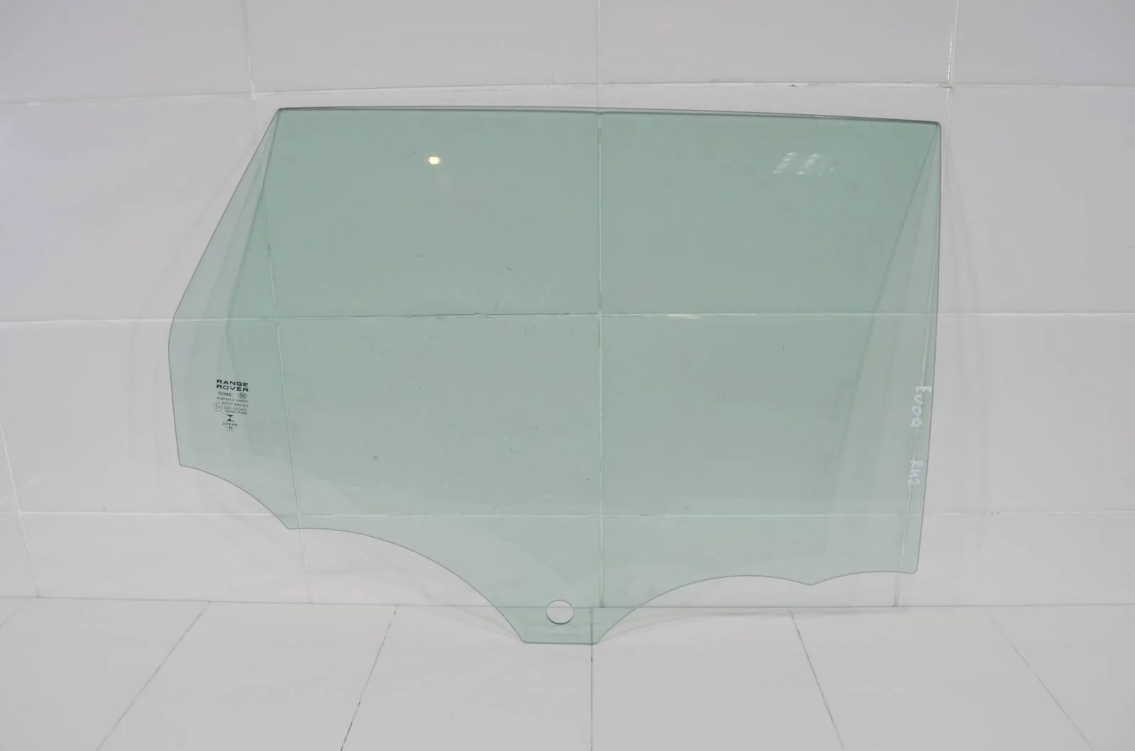 Стекло двери LAND ROVER RANGE ROVER EVOQUE 2011+ LR026712 L538, заднее правое