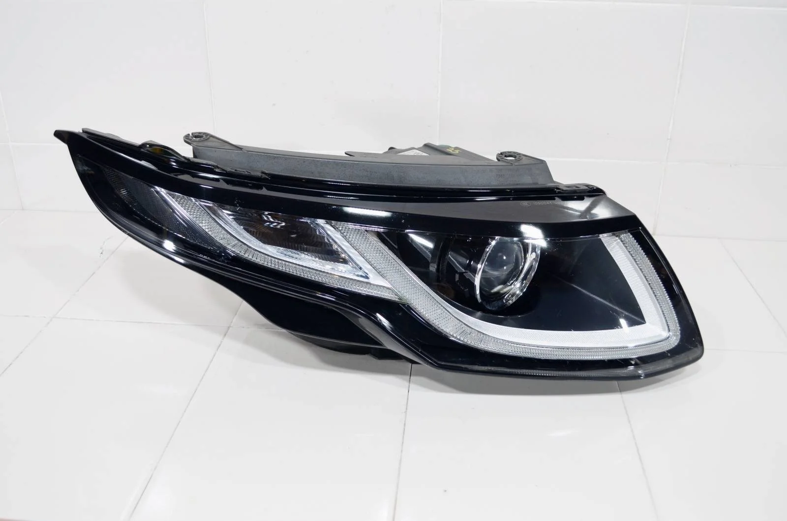 Фара LAND ROVER RANGE ROVER EVOQUE 2015+ LR072619 L538, правая