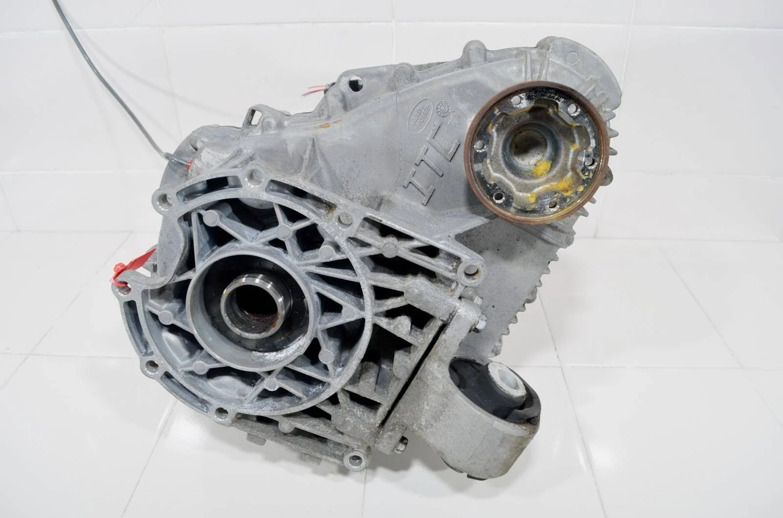 Раздаточная коробка LAND ROVER DISCOVERY 4 2009-2016 LR035617 L319