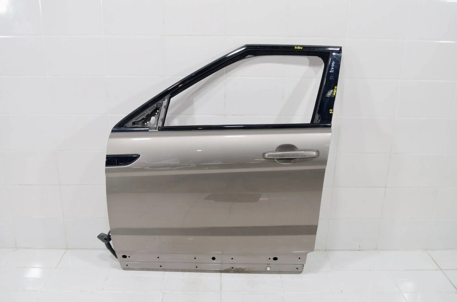 Дверь LAND ROVER RANGE ROVER EVOQUE 2011-2018 LR028553 L538, передняя левая