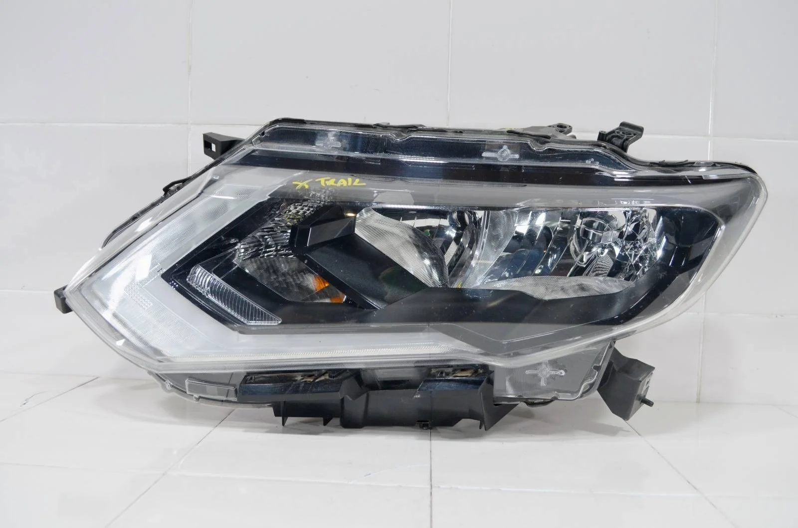 Фара NISSAN X-TRAIL 2017+ 260606FP1A T32, левая