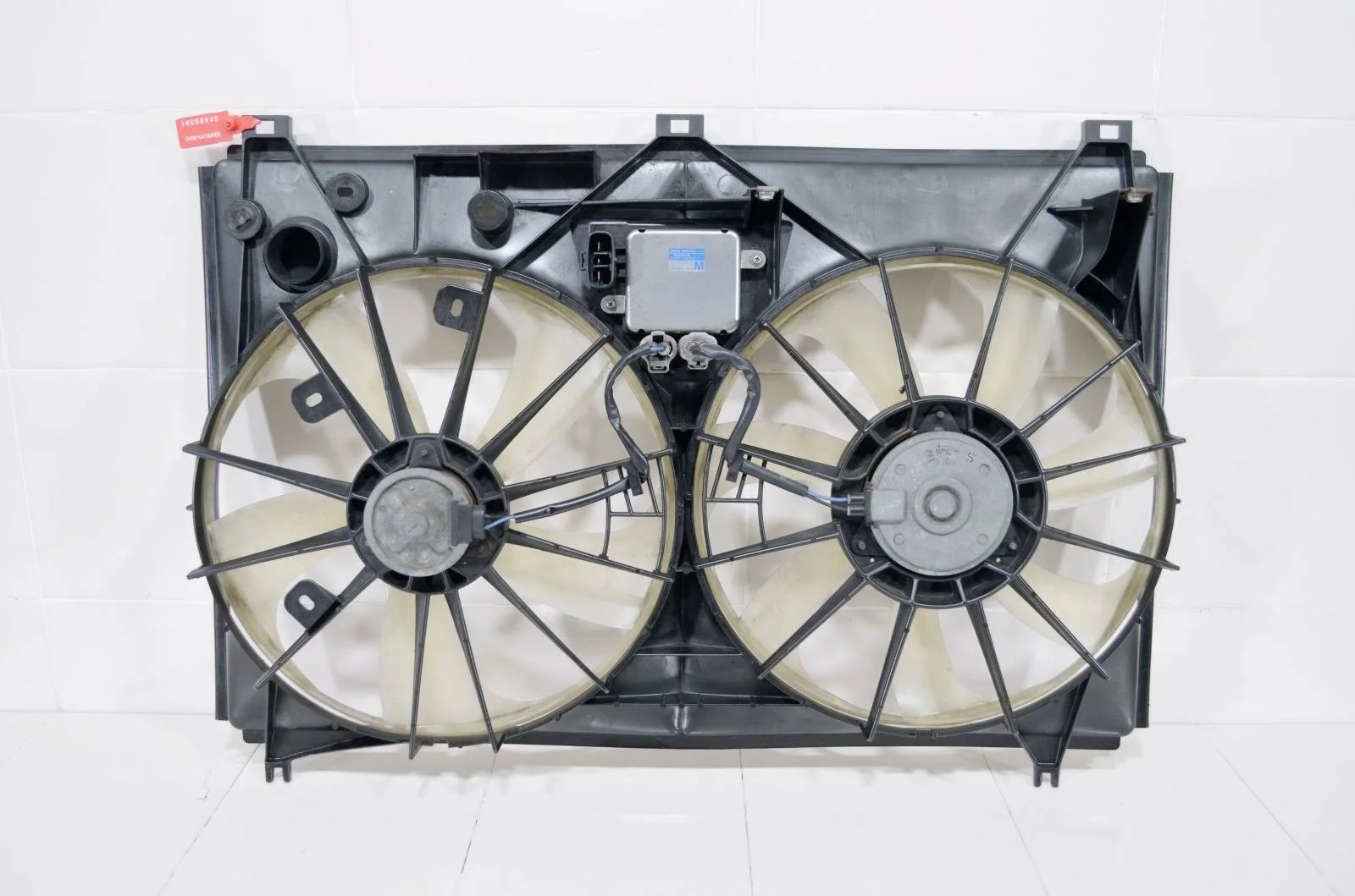 Диффузор в сборе LEXUS LS 2006-2017 1671138060 XF40