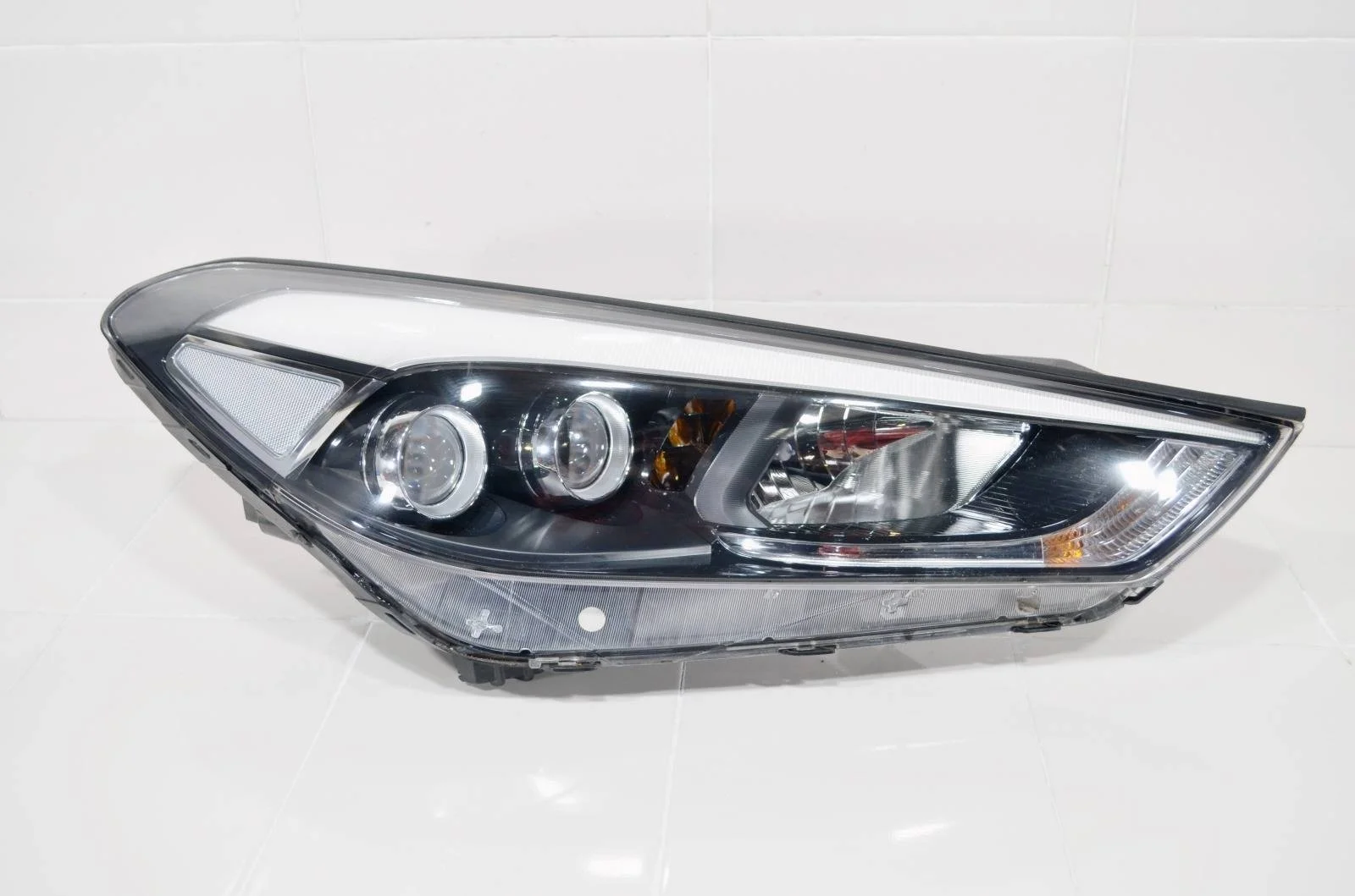 Фара Hyundai Tucson 2015+ 92102D7200 TL, правая