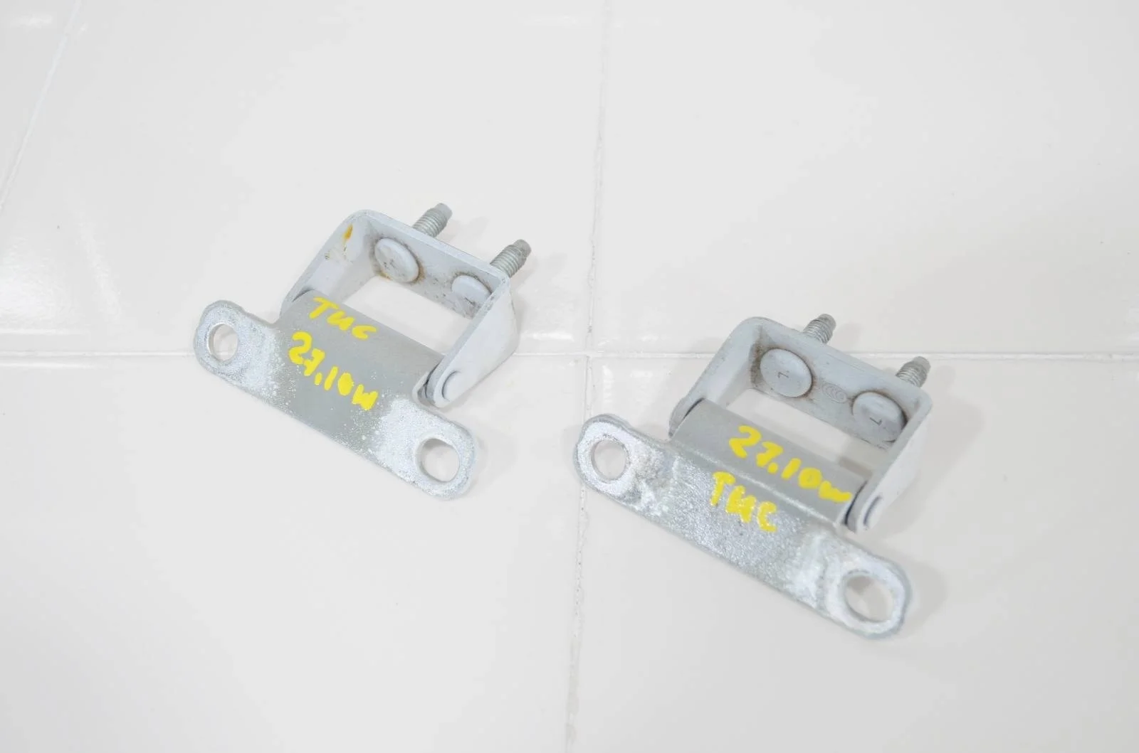 Петля двери багажника Hyundai Tucson 2015+ 797102S000 TL