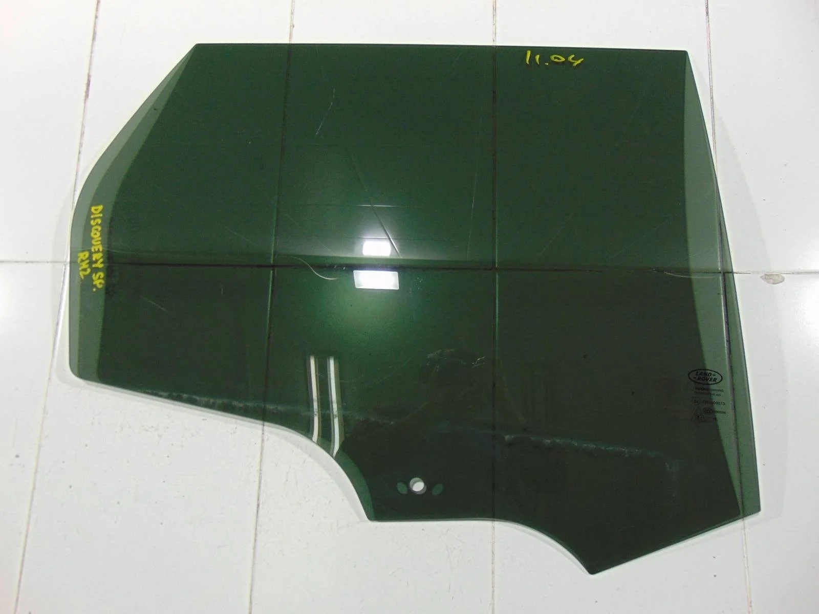 Стекло двери LAND ROVER DISCOVERY SPORT 2015+ LR058834 L550, заднее правое