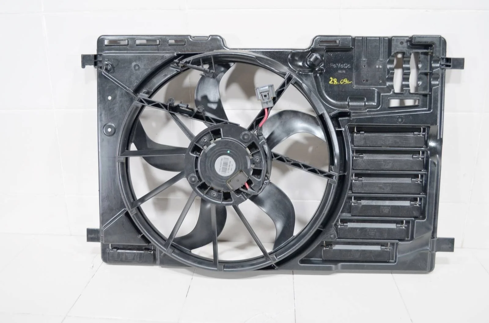 Диффузор в сборе Ford Escape 2012+ CV6Z8C607A 3 1.6 ECOBOOST