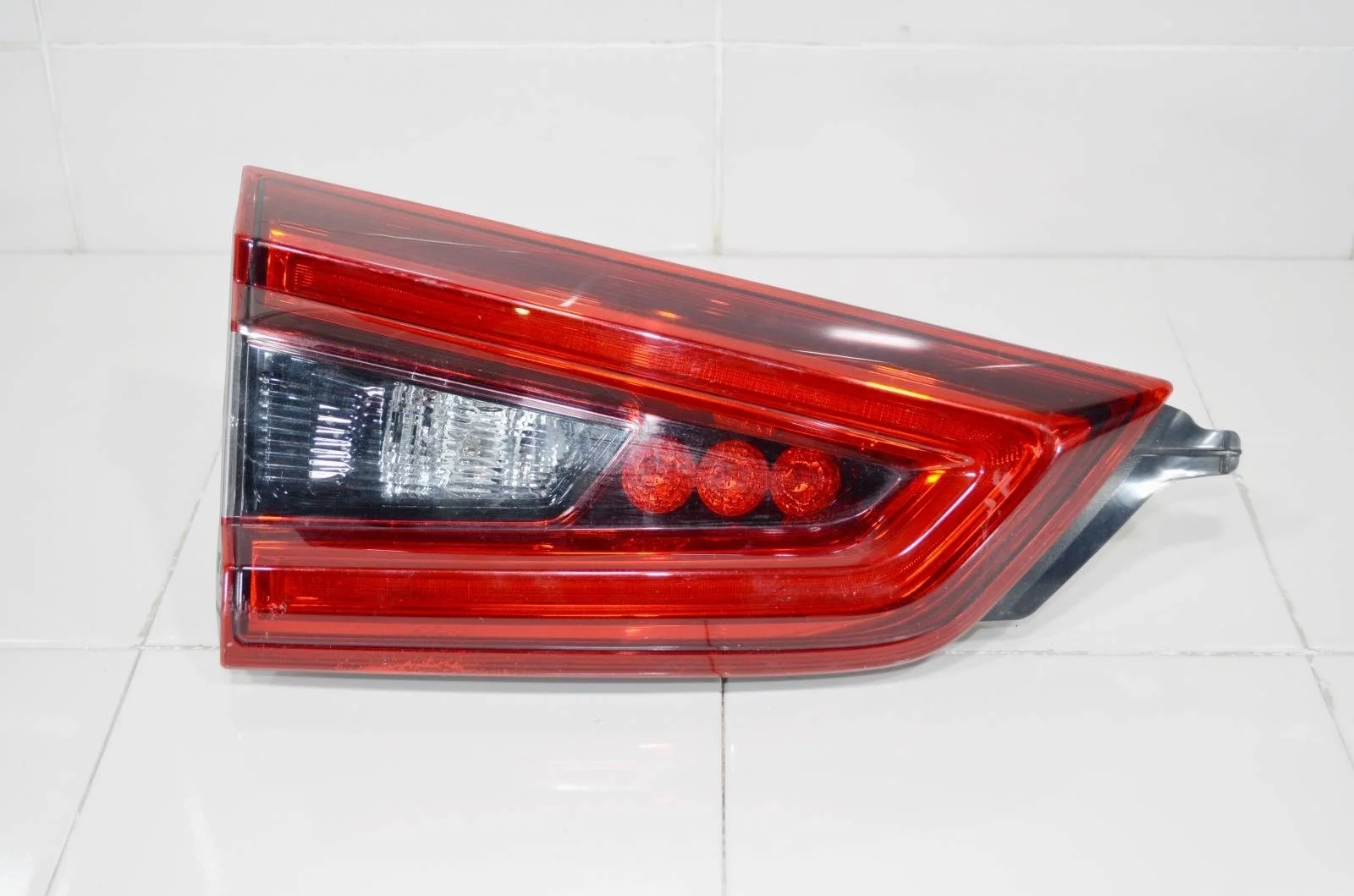 Фонарь NISSAN QASHQAI 2017+ 26555HV05A J11, левый