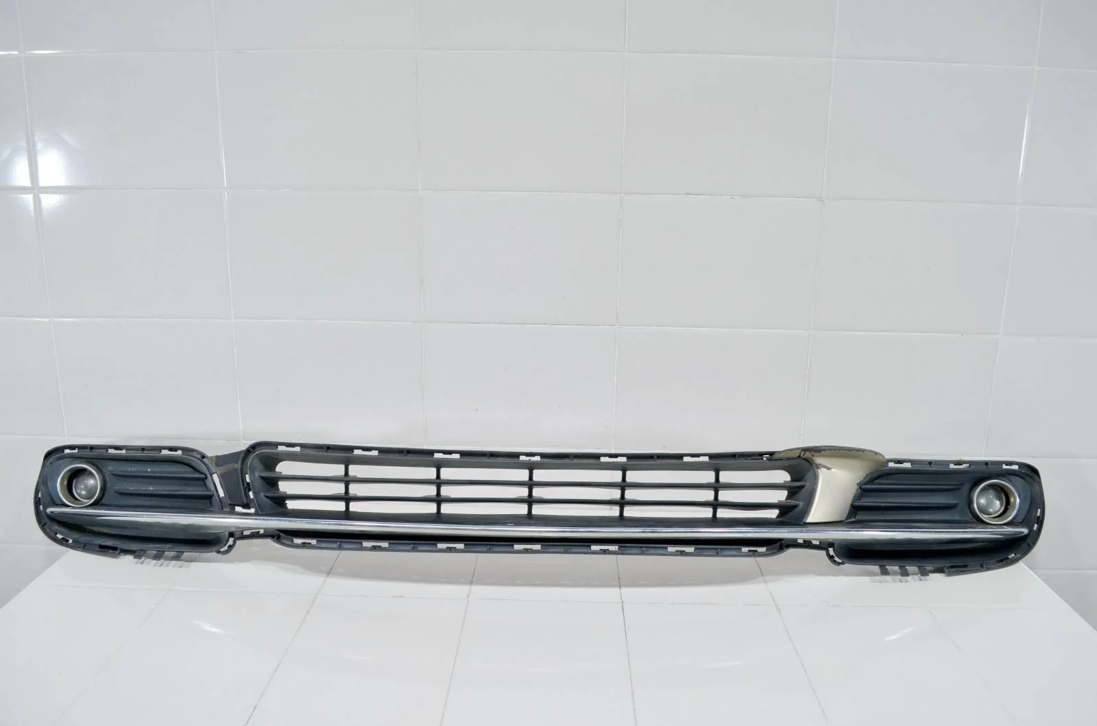 Решетка бампера CHRYSLER Town&Country 2010+ 68100694AA 5