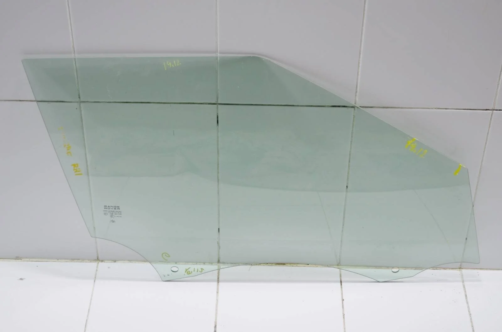 Стекло двери Land Rover RANGE ROVER EVOQUE 2011-2018 LR026302 L538, переднее правое
