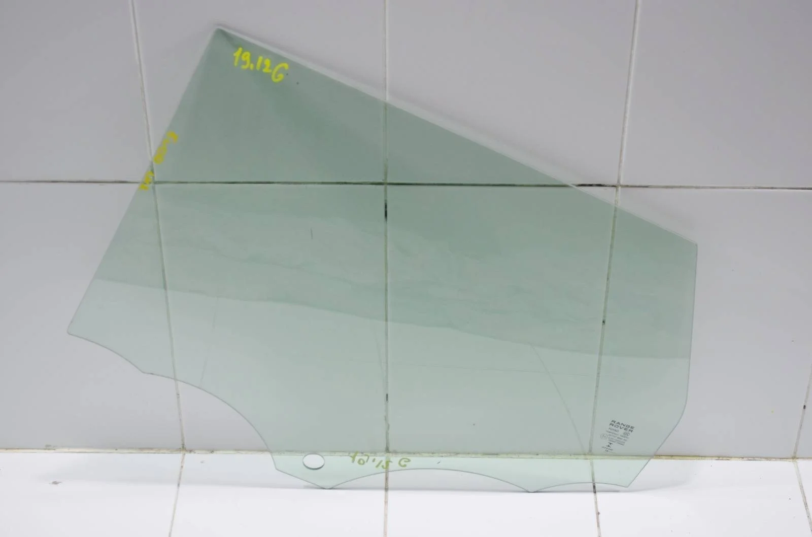 Стекло двери Land Rover RANGE ROVER EVOQUE 2011-2018 LR026713 L538, заднее левое