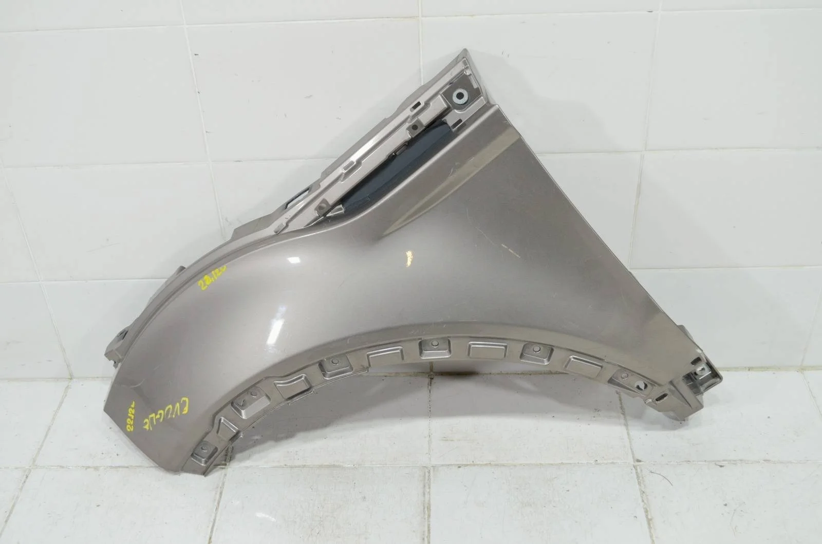 Крыло Land Rover RANGE ROVER EVOQUE 2011-2018 LR027590 L538, переднее левое