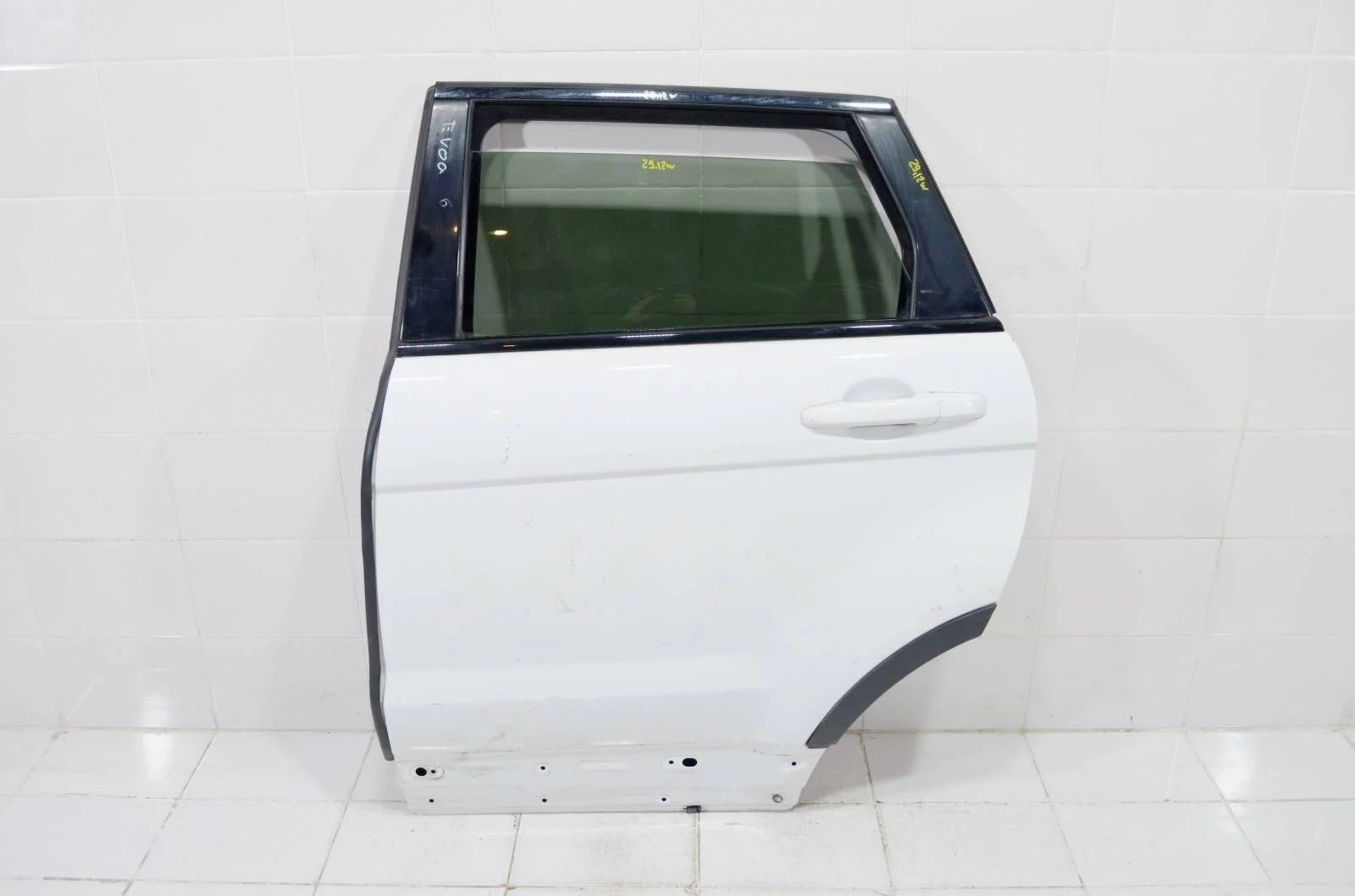 Дверь Land Rover RANGE ROVER EVOQUE 2011+ LR028557 L538, задняя левая