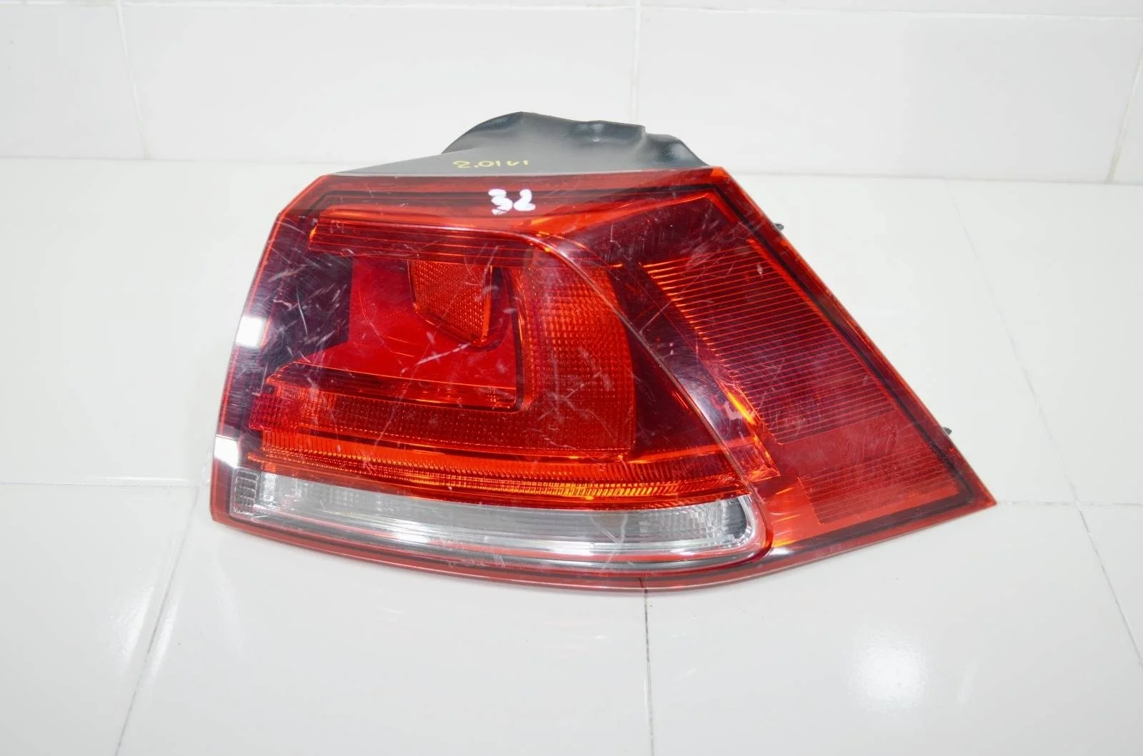 Фонарь VOLKSWAGEN GOLF 2012+ 5G0945096M 7, правый