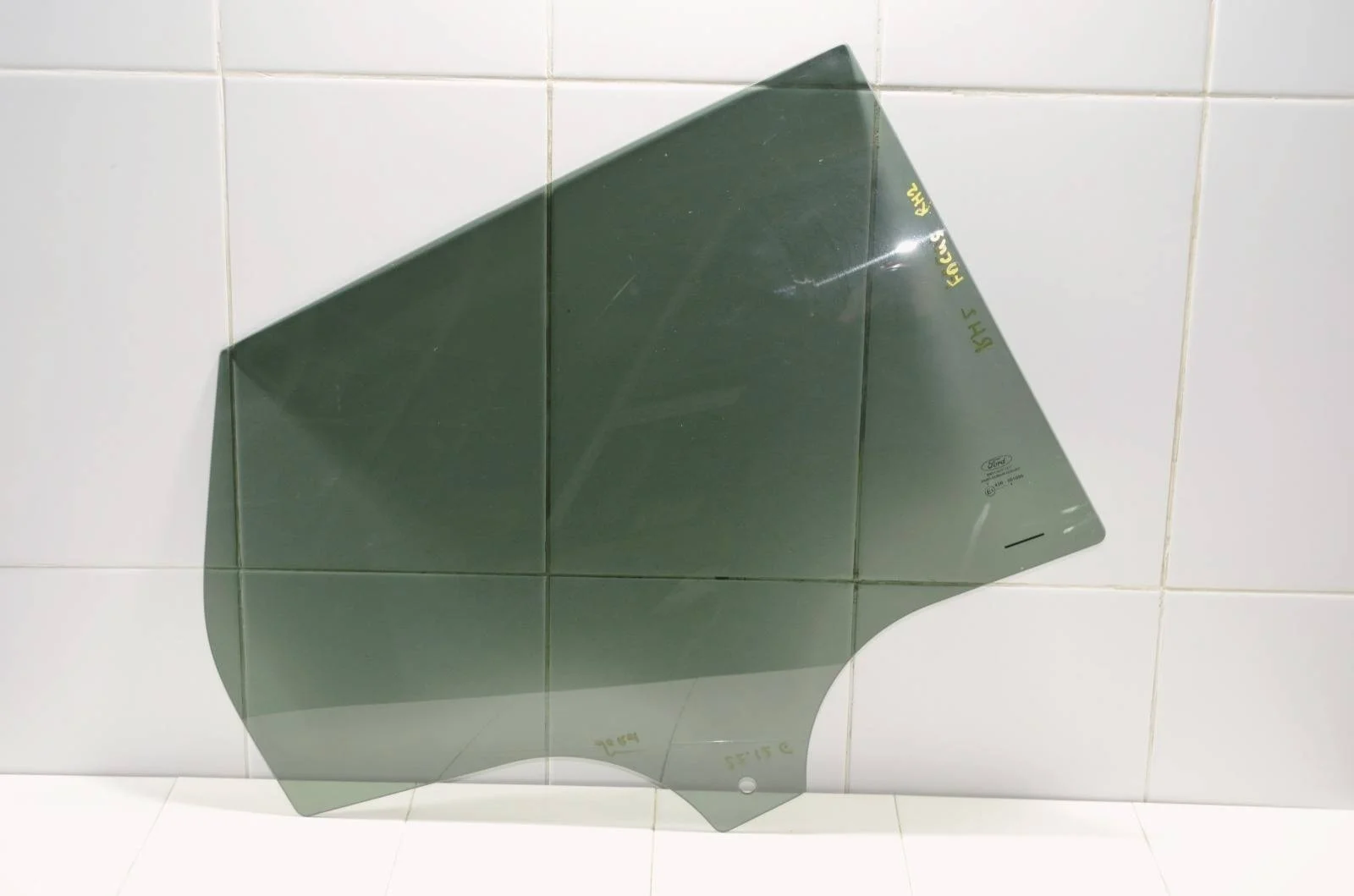 Стекло двери FORD FOCUS 2010+ 1706321 3, заднее правое