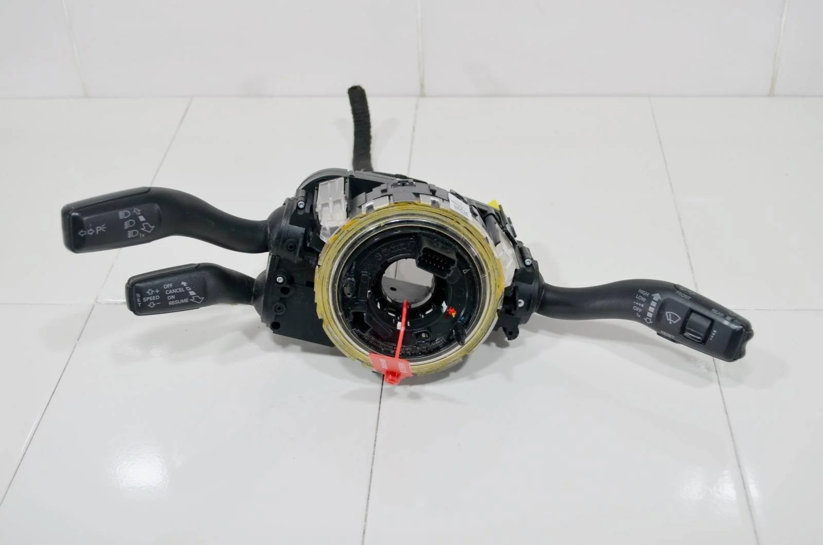 Блок подрулевых переключателей AUDI Q7 2005-2015 4E0953503G 4L