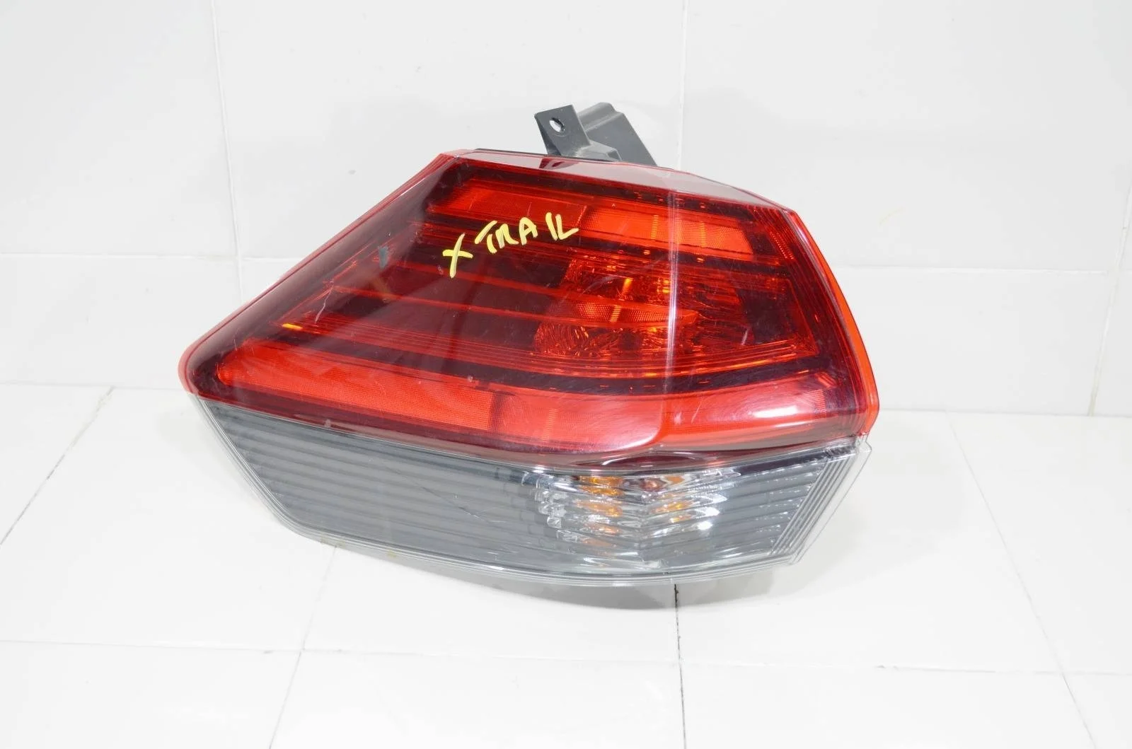 Фонарь NISSAN X-TRAIL 2017+ 265556FP0A T32, левый