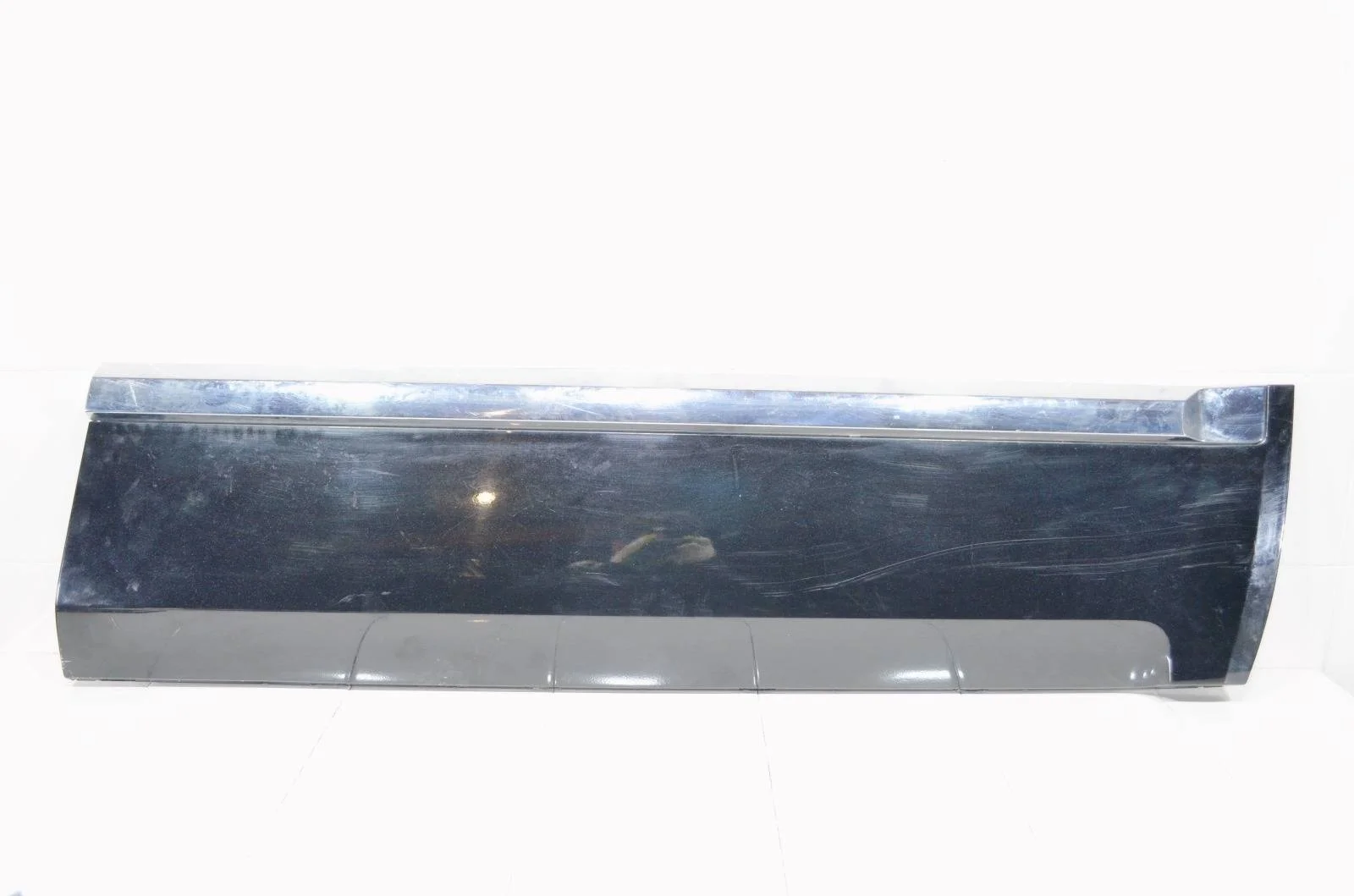 Молдинг двери INFINITI QX56 2004-2010 808707S680 JA60, передний правый